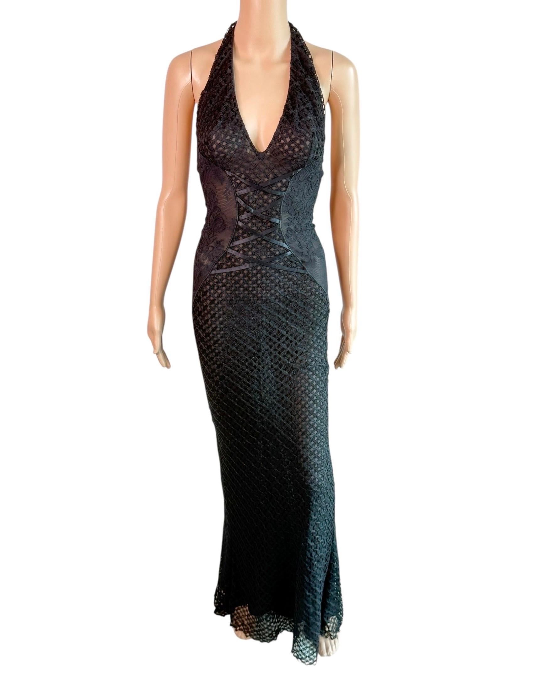 Gianni Versace S/S 2002 Tief ausgeschnittenes, halbtransparentes Spitzen-Strickkleid in Schwarz im Angebot 2