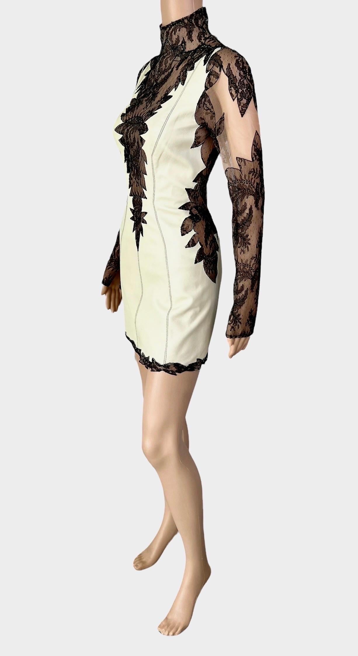 Gianni Versace S/S 2002 Mini robe plongeante découpée en cuir et en dentelle transparente en vente 5