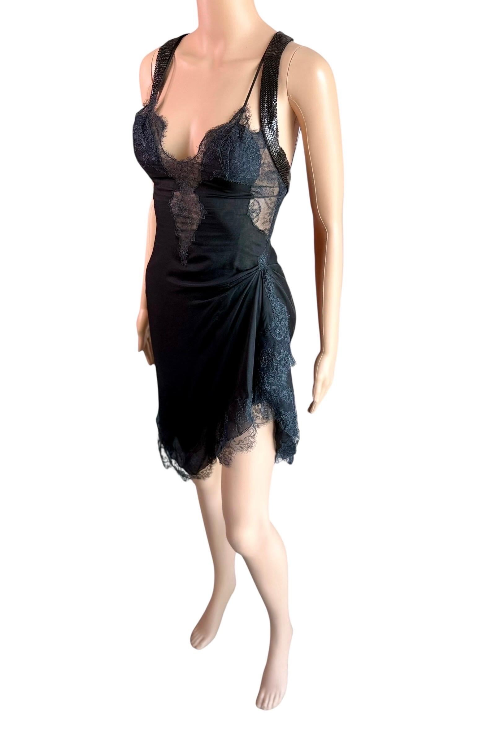 Gianni Versace F/S 2003 Laufsteg Transparentes Oroton Metallgeflecht-Kleid aus Spitze mit Metallgeflechtverzierung im Angebot 9