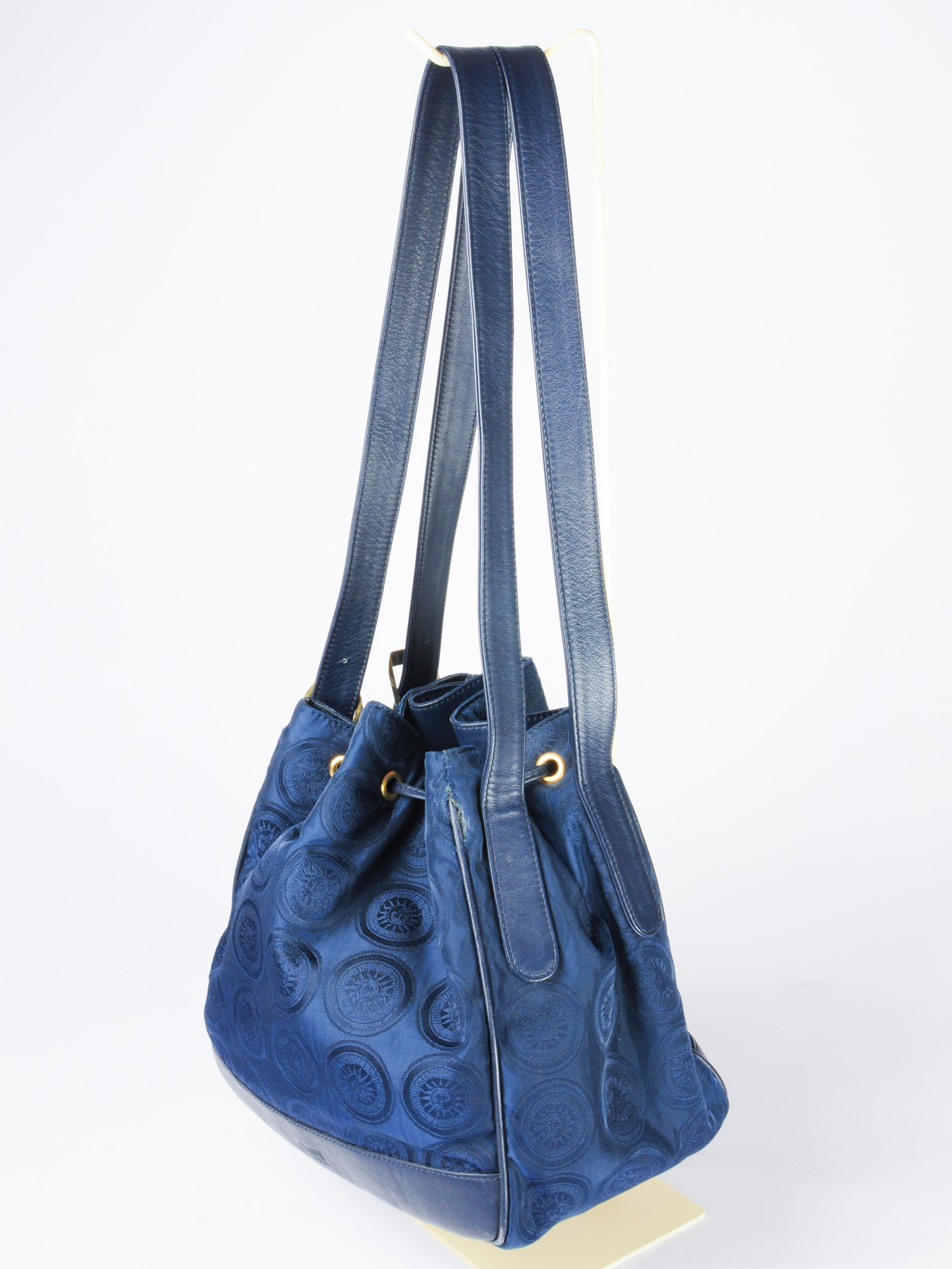 Gianni Versace Shoulder Bucket Bag with Sun Print Western Medusa Details 1990s In Fair Condition For Sale In Amsterdam, NH