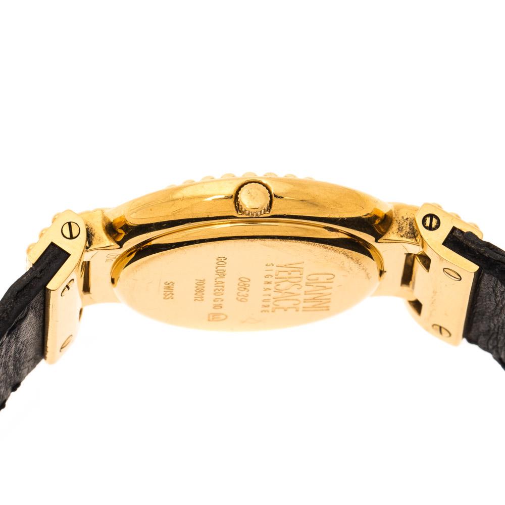 Gianni Versace Signature Medusa Gold Plated Leather Women's Wristwatch 30MM In Good Condition In Dubai, Al Qouz 2