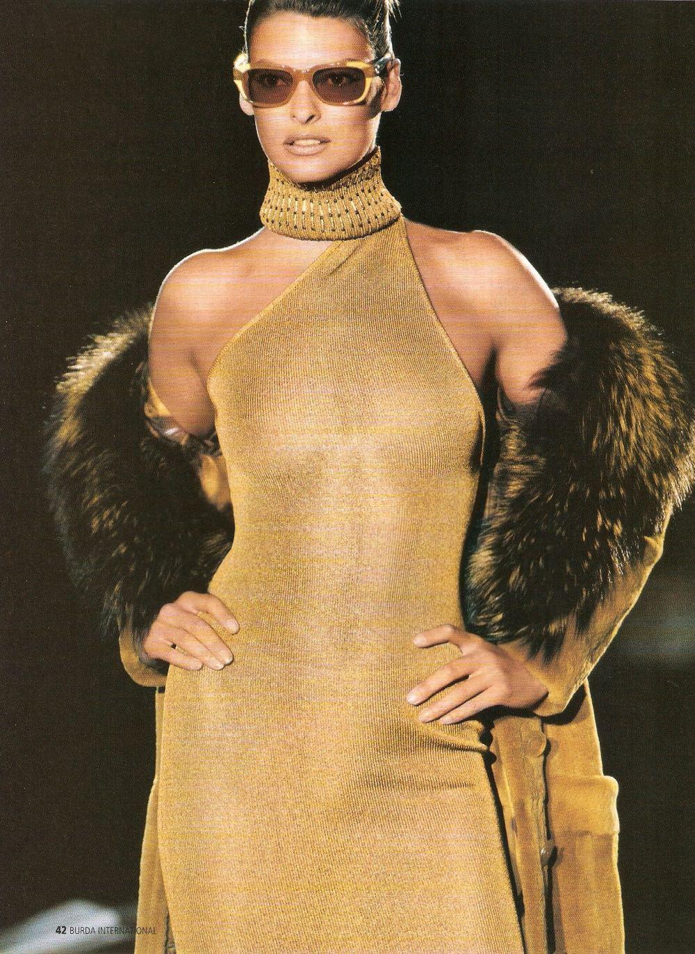 Robe de soirée en rayonne tricotée argentée Gianni Versace, A/H 1996 Excellent état - En vente à London, GB