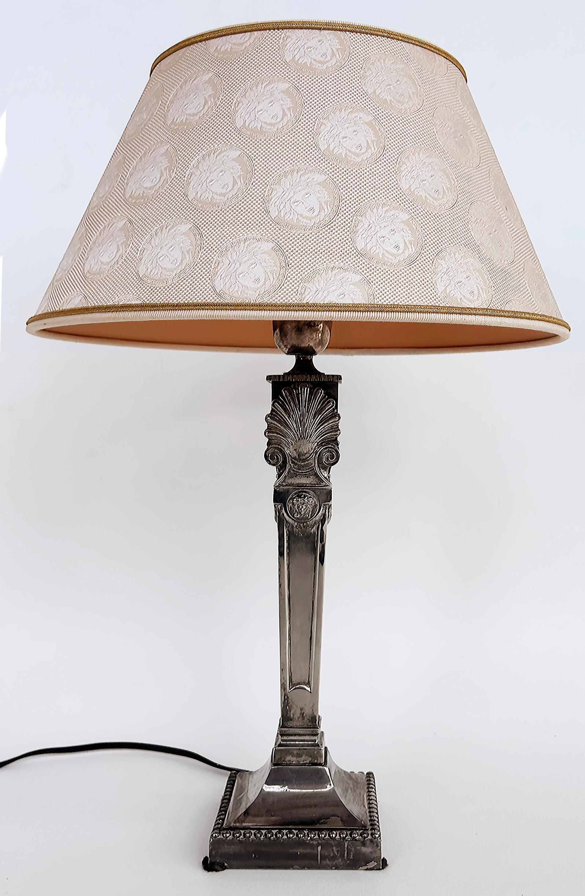 Italiano Lampada da tavolo Medusa di Gianni Versace, Laudarte Srl Italia in vendita