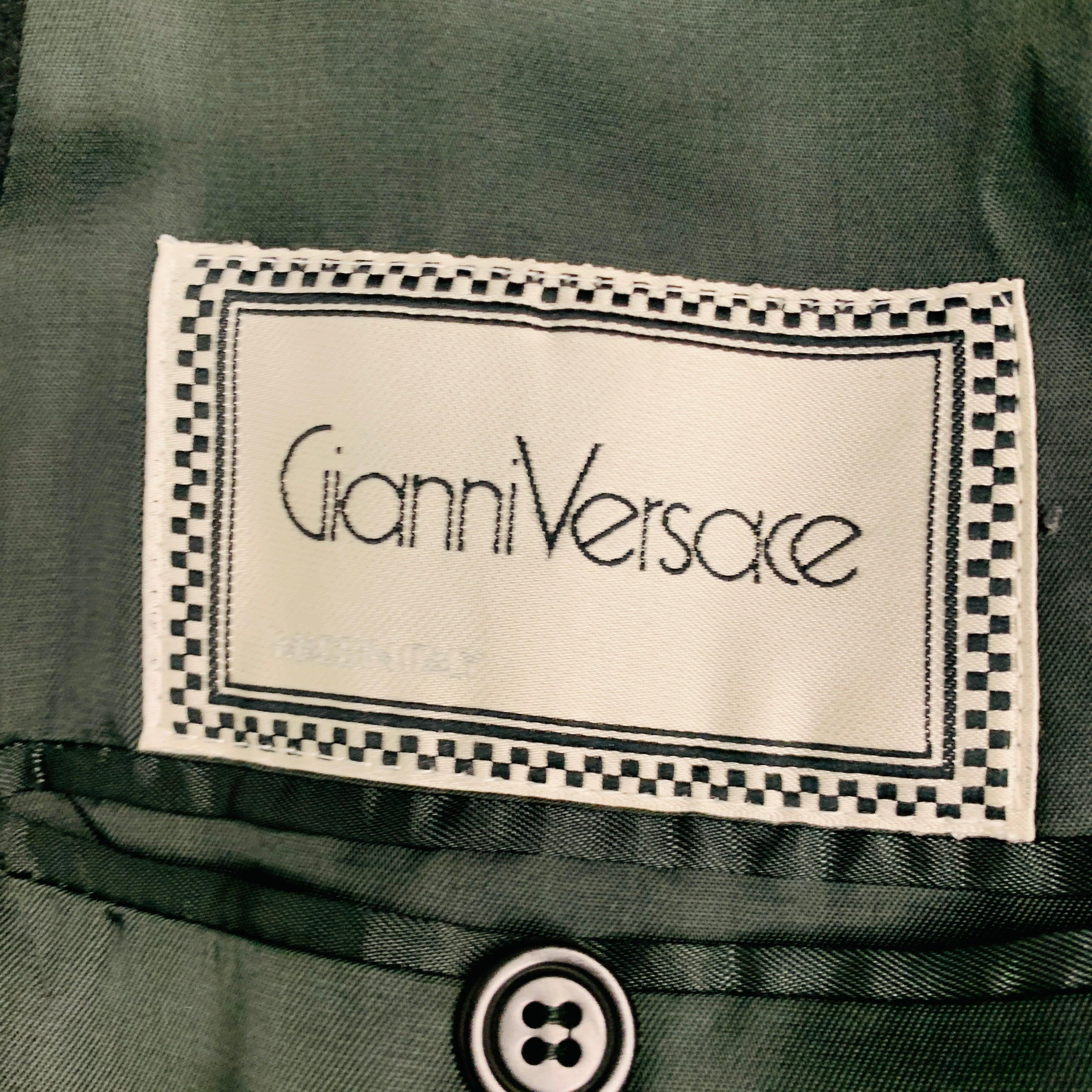 GIANNI VERSACE Size 40 Black Wool Shawl Collar Jacket For Sale 4