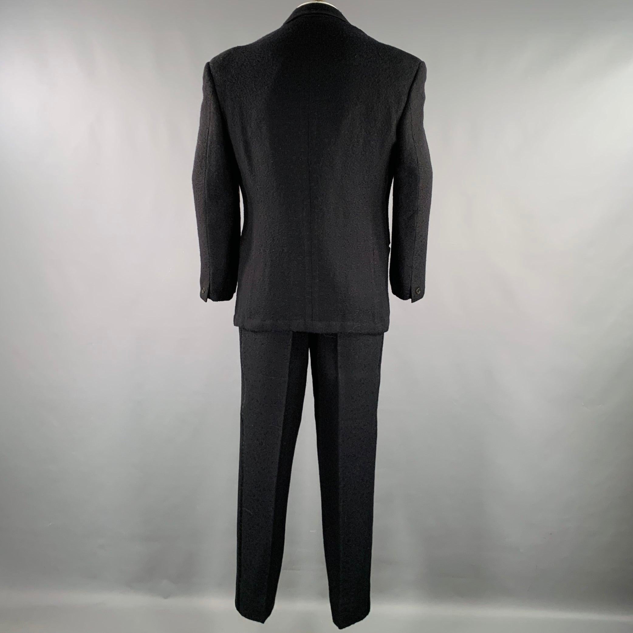 Noir Gianni Versace Taille 42 Tuxedo noir en laine et soie bicolore à double boutonnage en vente