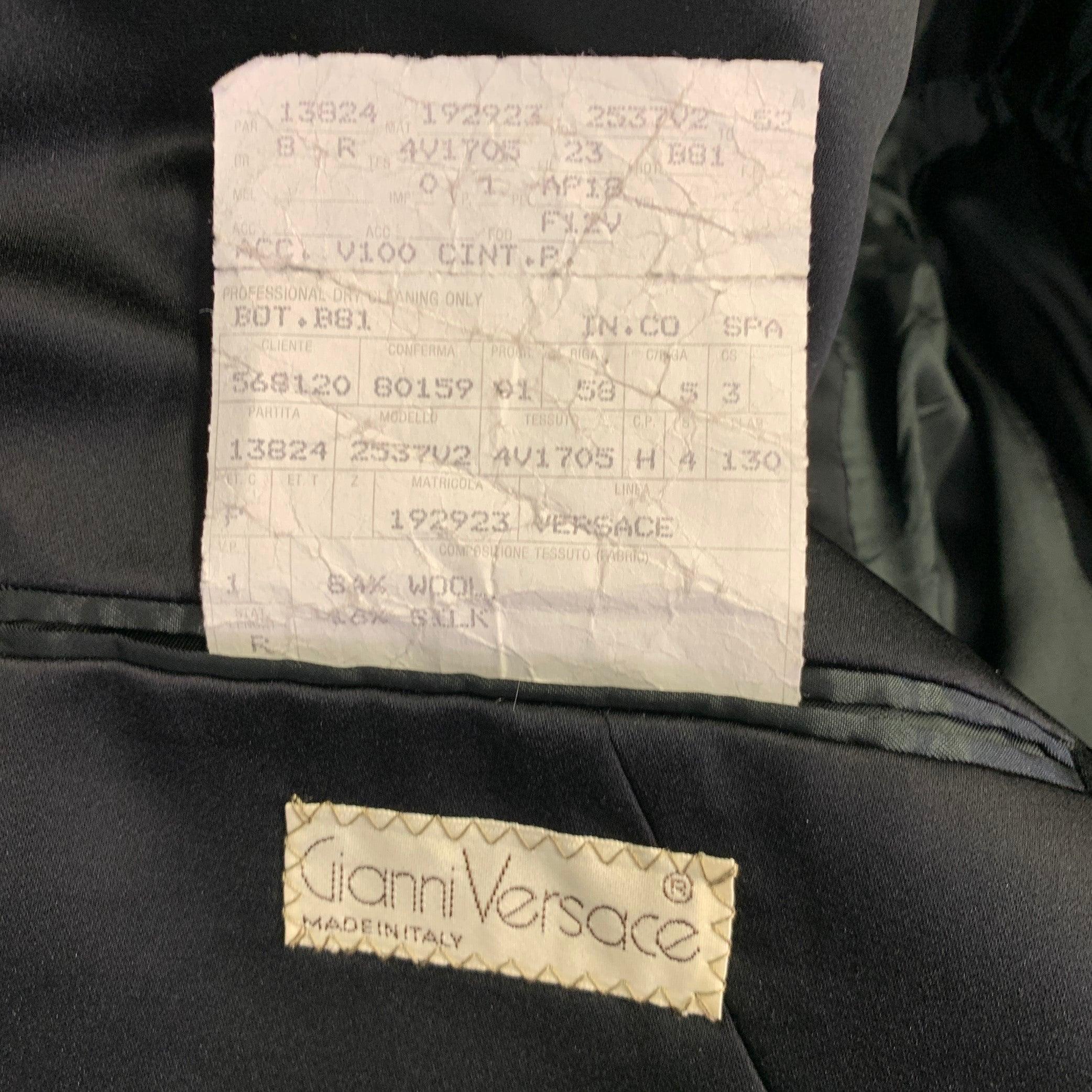 Gianni Versace Taille 42 Tuxedo noir en laine et soie bicolore à double boutonnage en vente 4