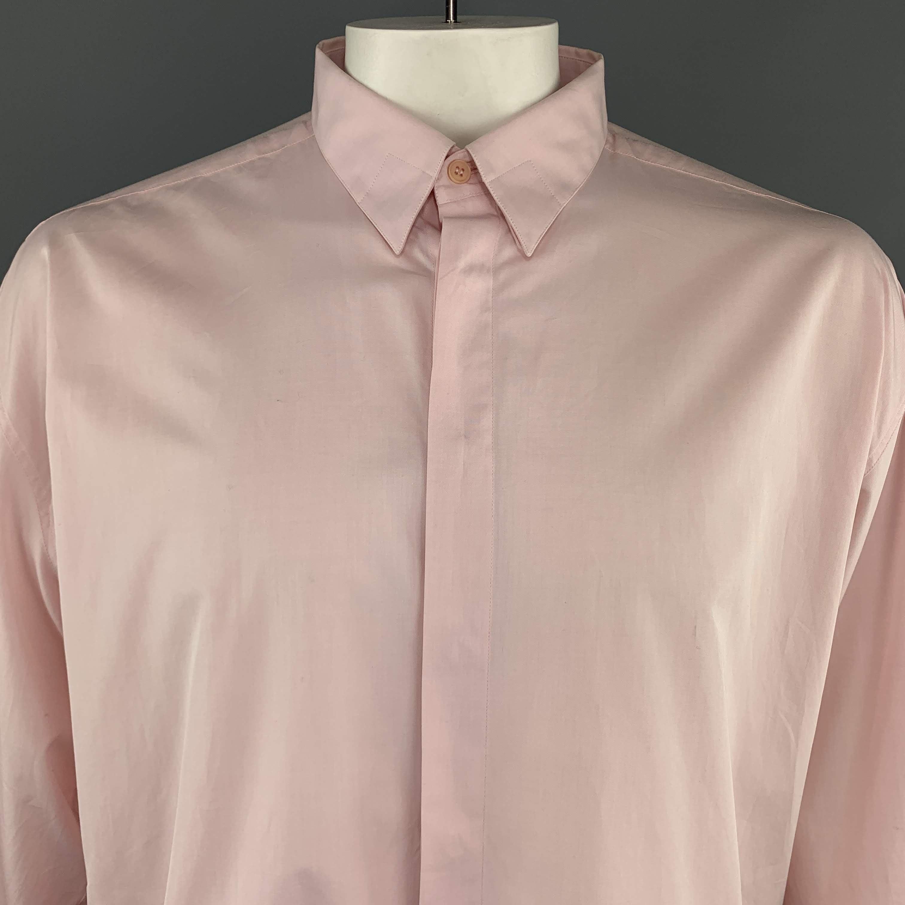 Men's GIANNI VERSACE Size XL Light Pink Cotton Hidden Buttons Long Sleeve Shirt For Sale