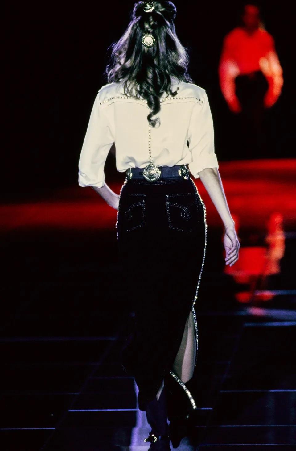 Gianni Versace Maxifalda S&M Collection, FW 1992 en venta 5