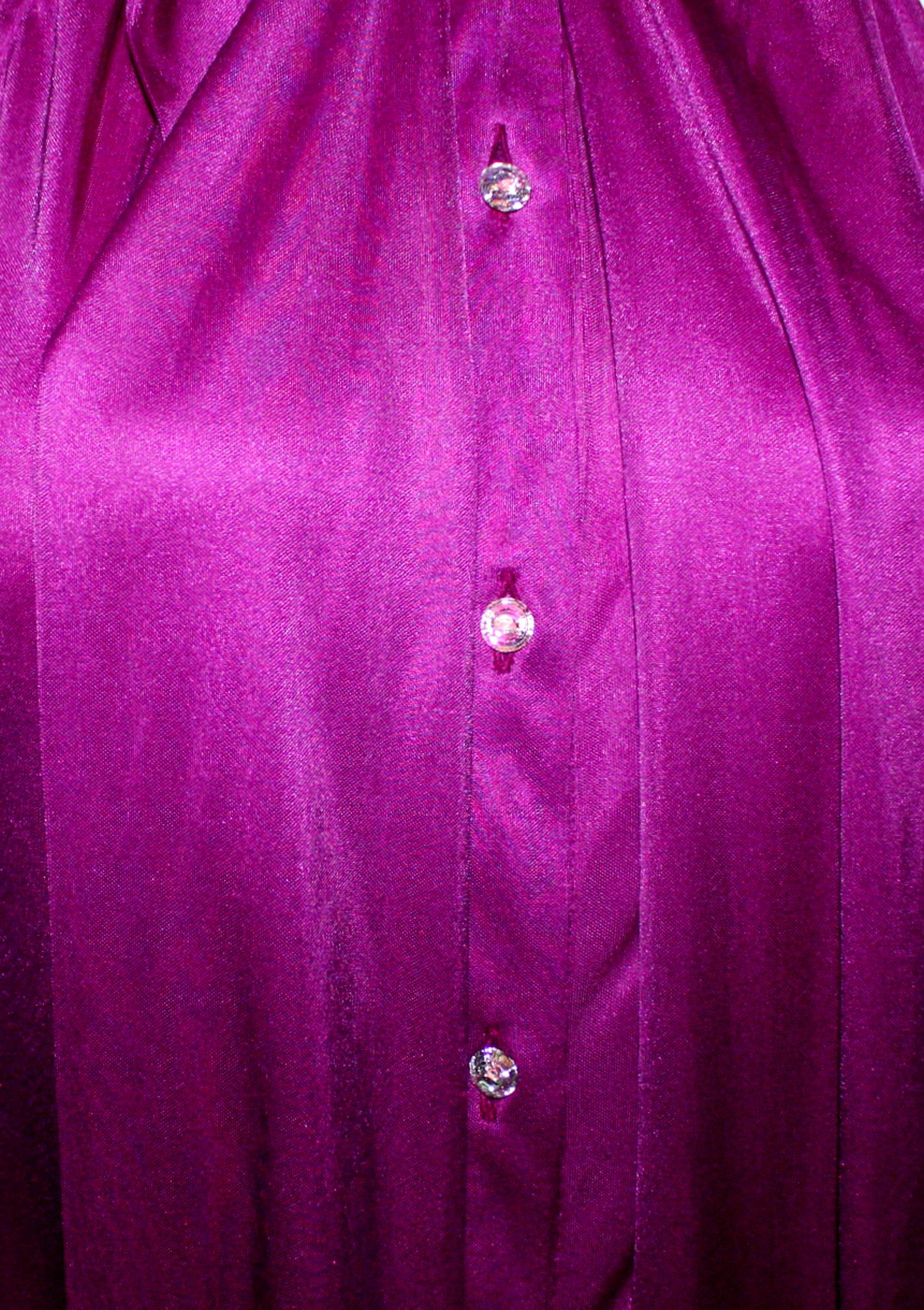 Gianni Versace SS 2000 Jungle Purple Hot Silk Blouse Top Swarovski Buttons 38 In Good Condition For Sale In Switzerland, CH