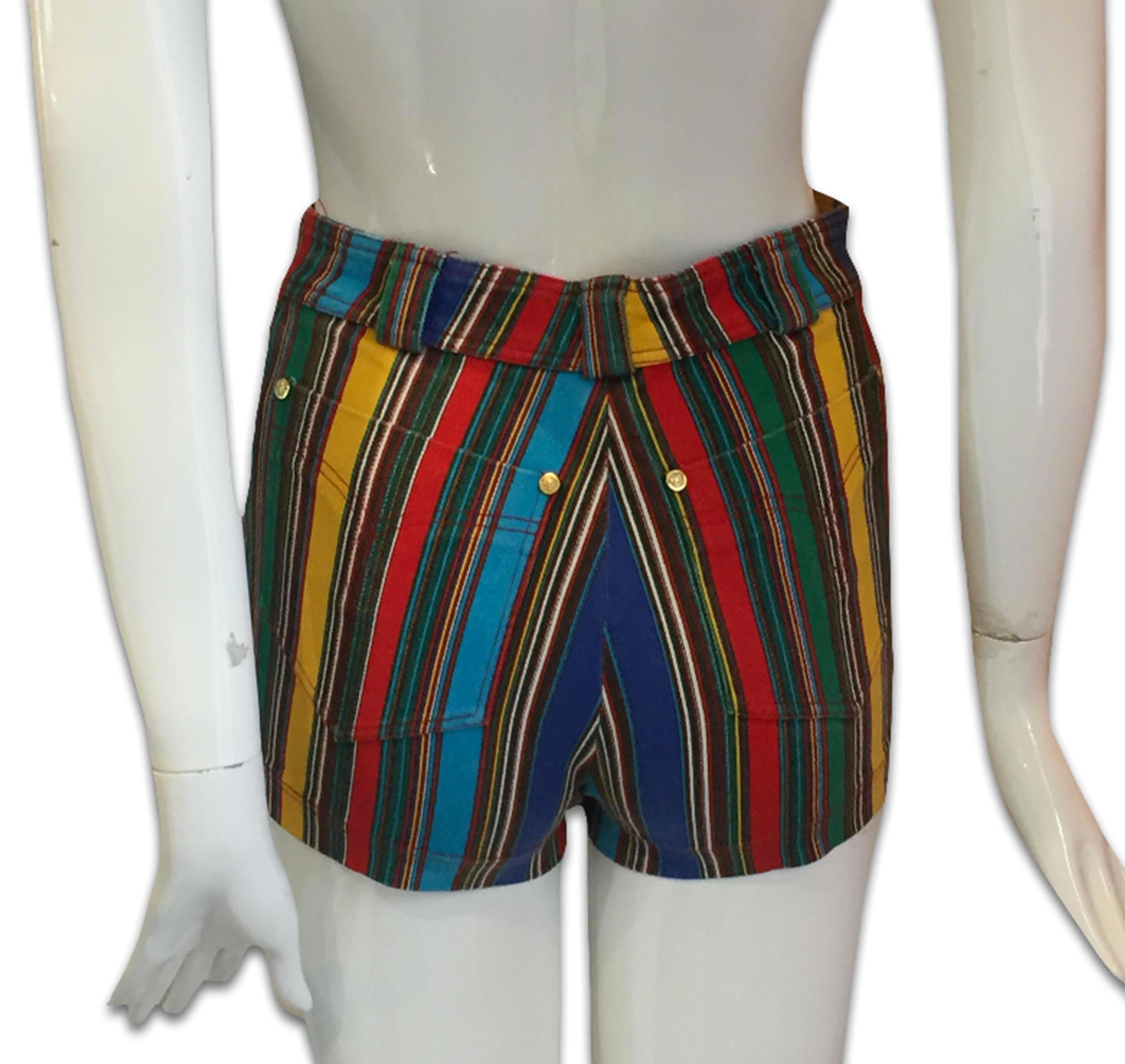 GIANNI VERSACE SS93 Mini short  In Good Condition For Sale In Paris, FR