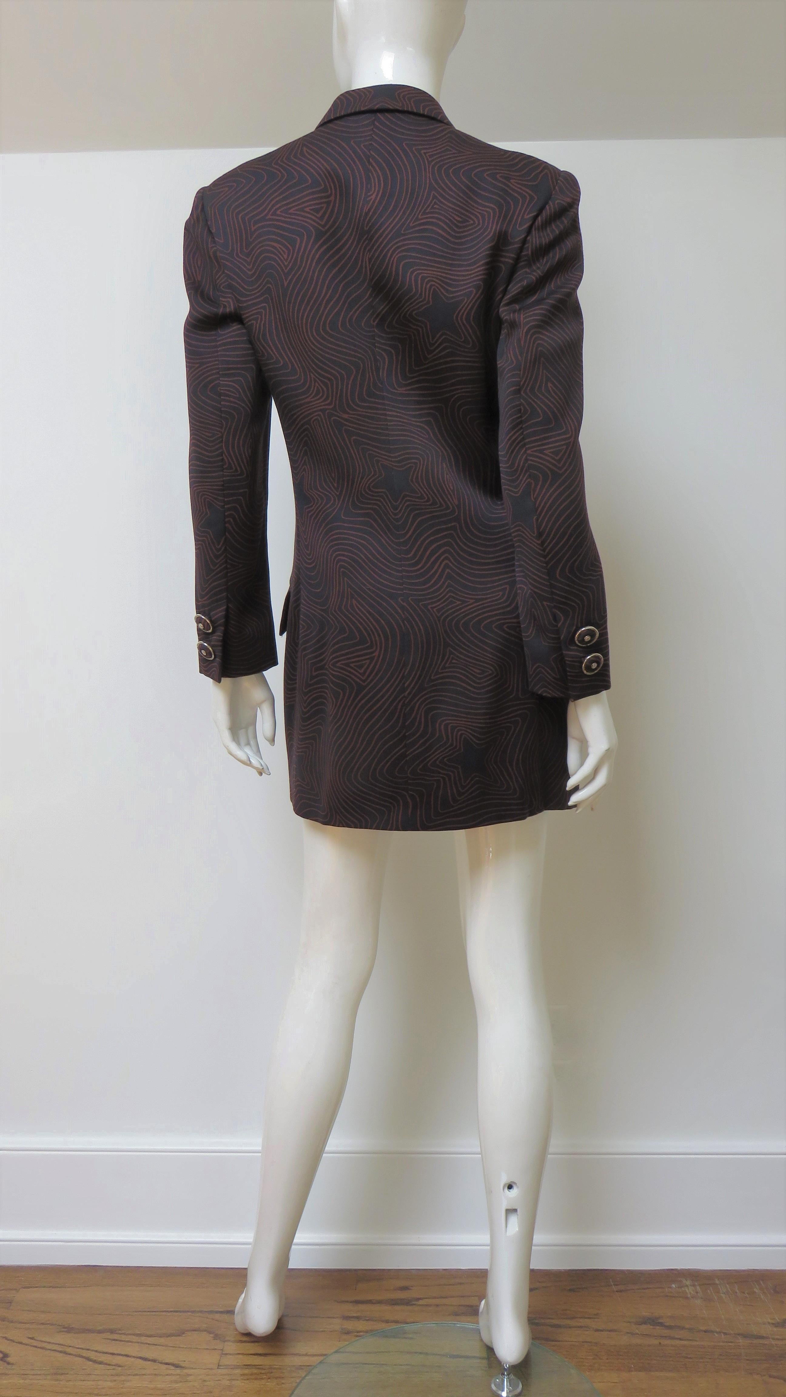 Gianni Versace Silk Lines Jacket 1990s For Sale 9