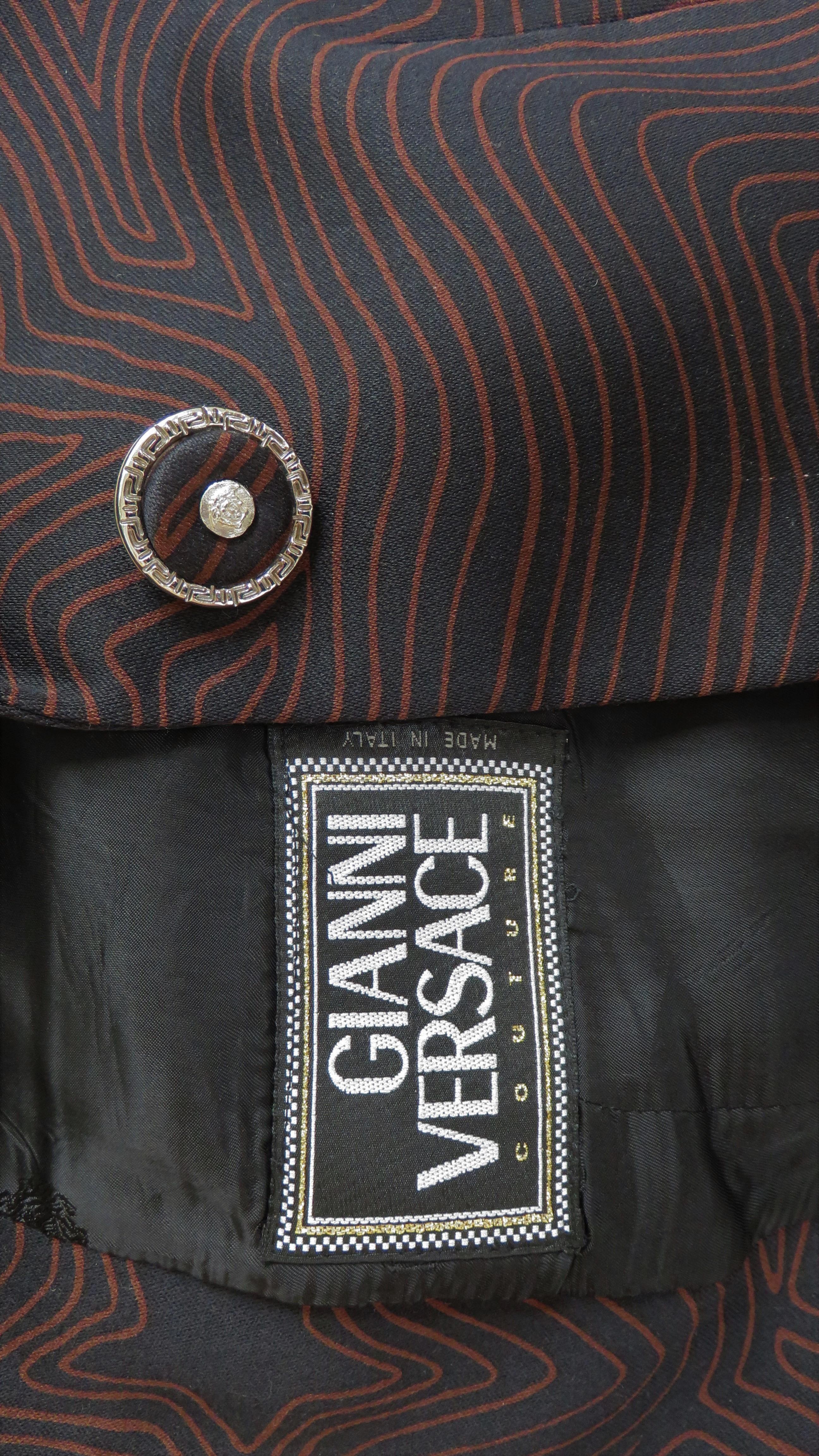 Gianni Versace Silk Jacket 1990s For Sale 9