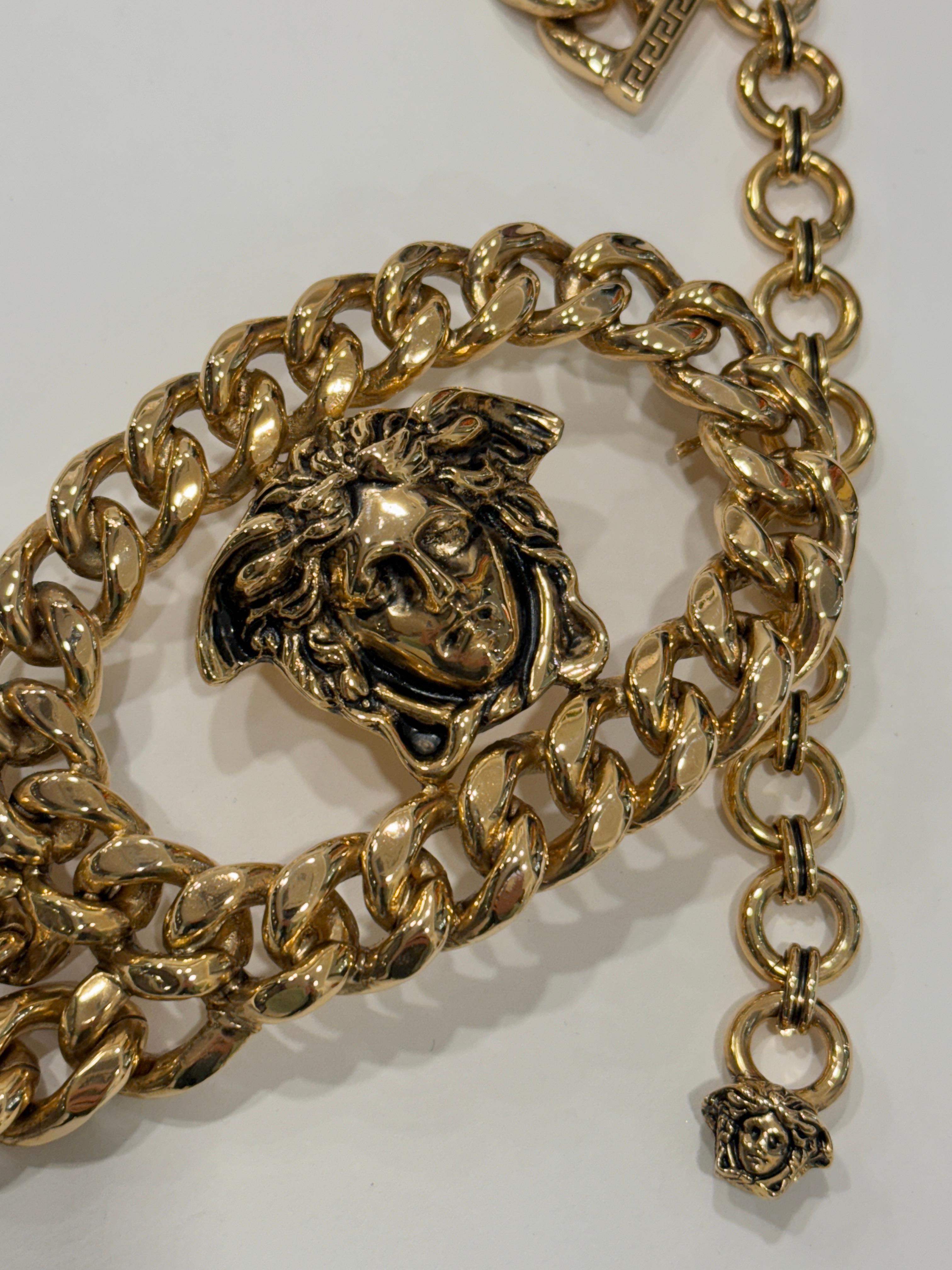 Women's or Men's Gianni Versace three chain medusa head belt For Sale