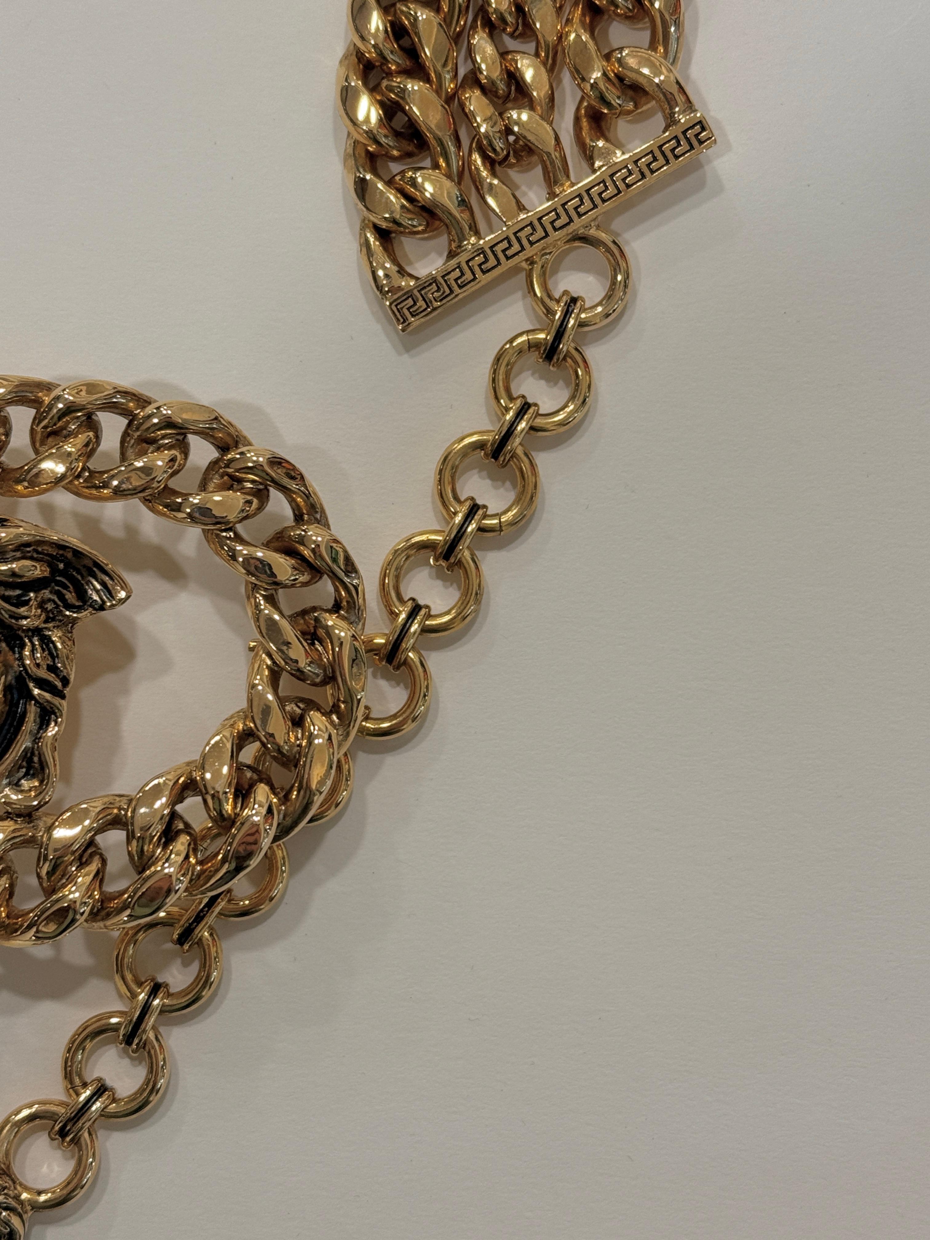 Gianni Versace three chain medusa head belt For Sale 2
