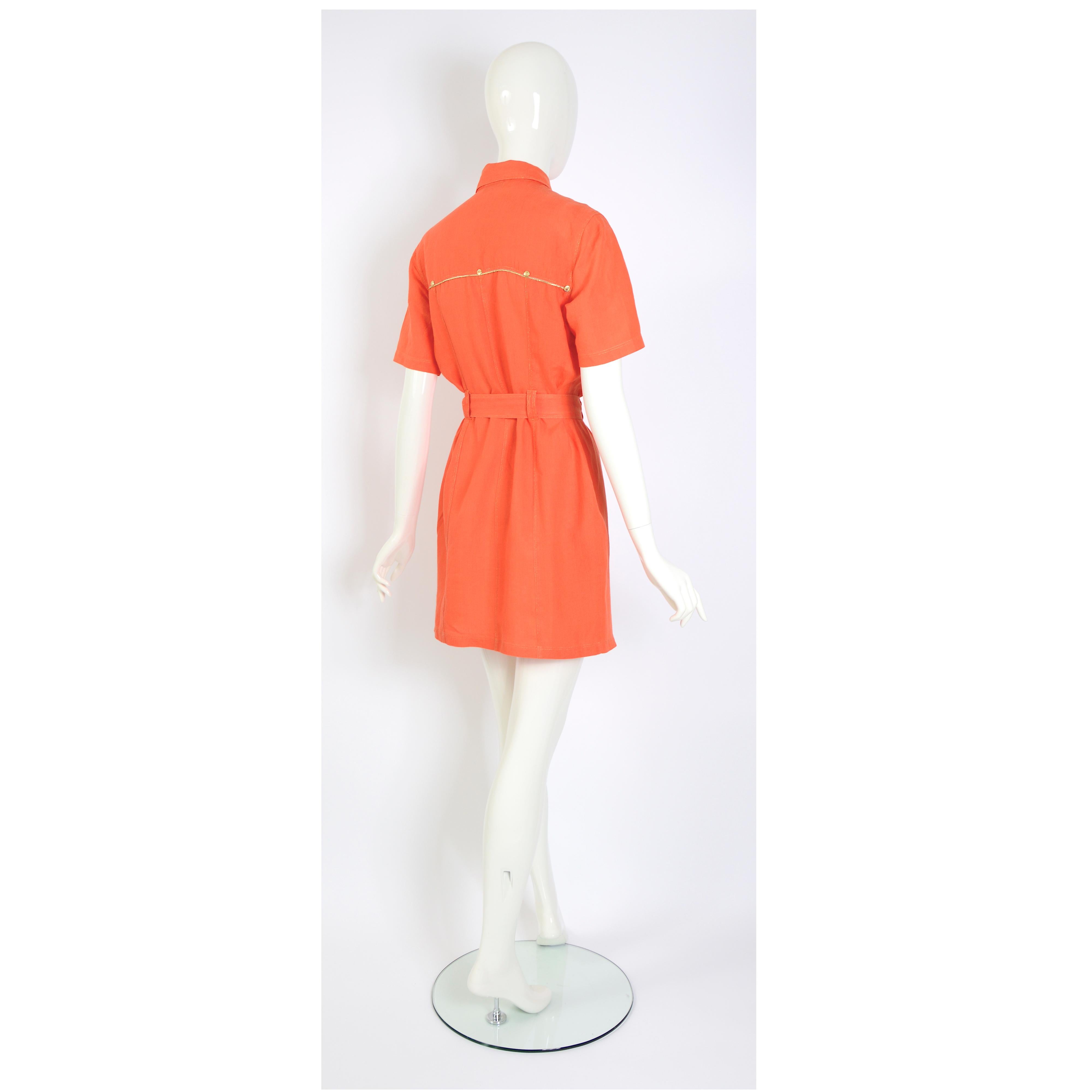 Gianni Versace „ 1990er Jahre“ Vintage Minikleid aus orangefarbener Baumwolle mit passendem Gürtel (Orange) im Angebot
