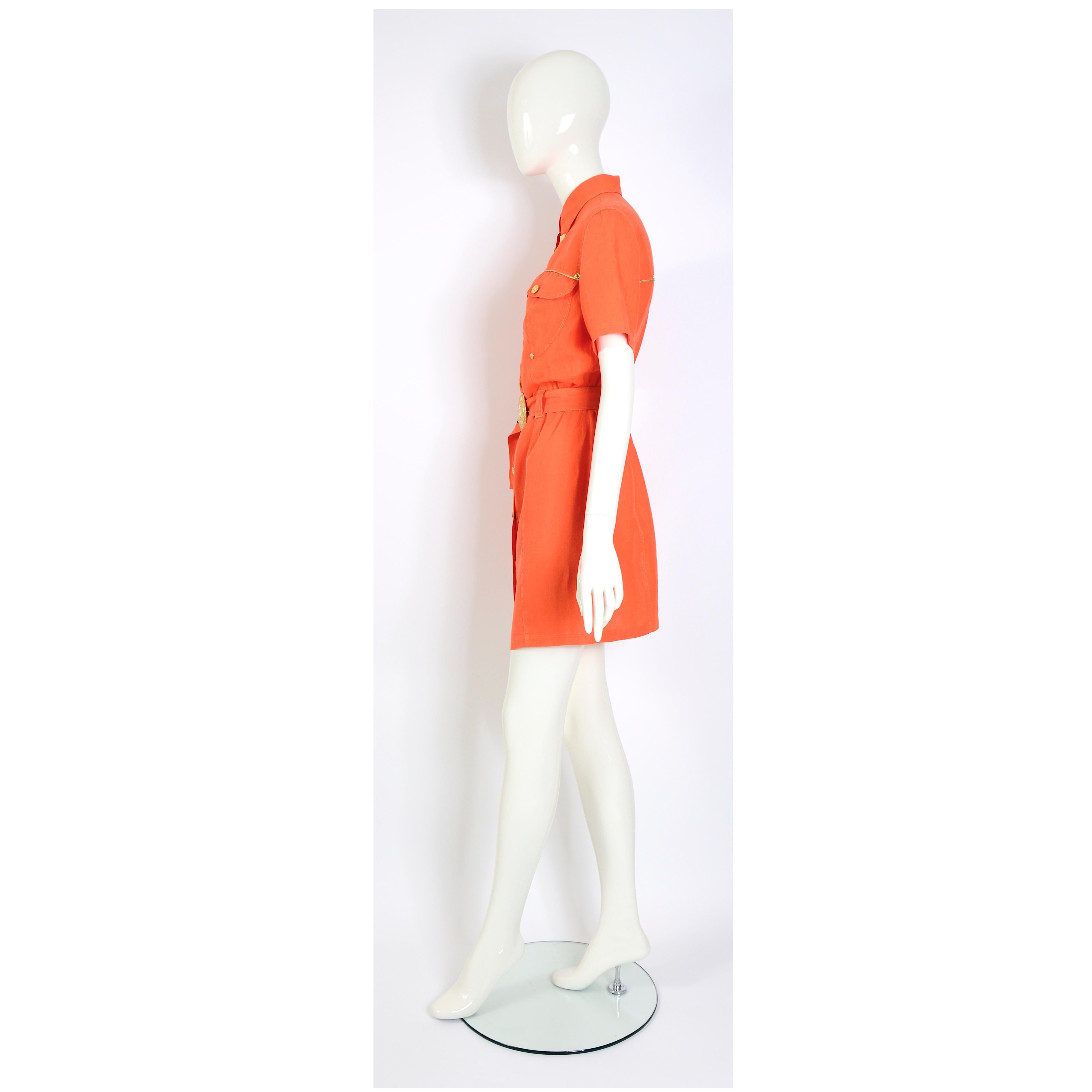 Mini robe vintage assortie en coton orange à ceinture Gianni Versace « versus » (années 1990) en vente 2