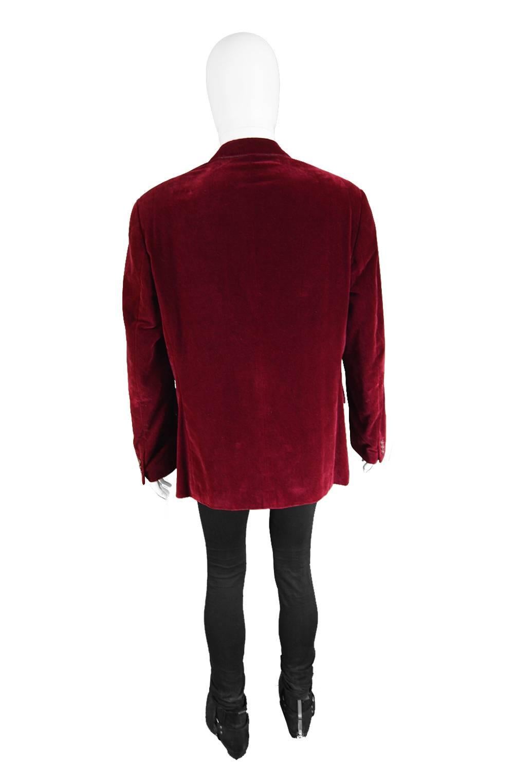 Gianni Versace Versus Men's Dark Red Velvet Vintage Blazer Jacket, 1990s For Sale 2