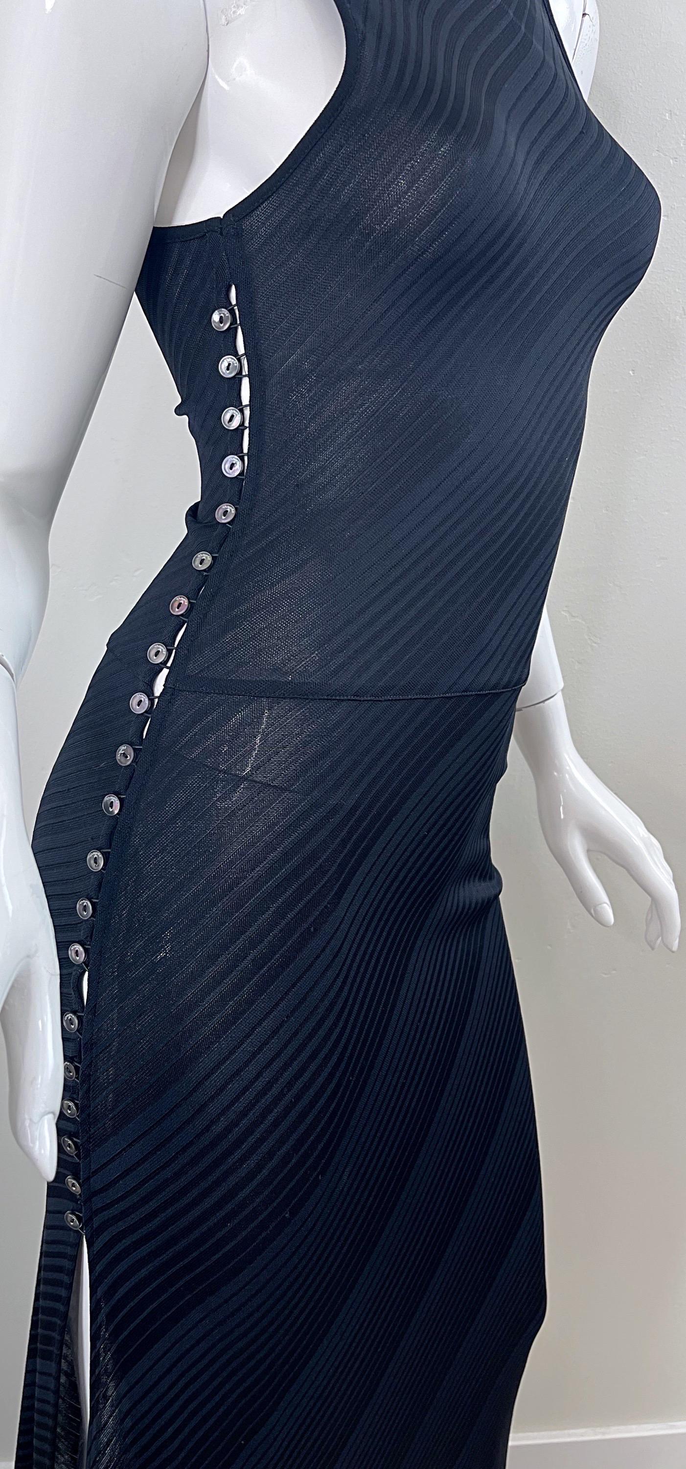 Gianni Versace Versus Spring 2001 Black Cut Out Sleeveless Vintage Jersey Gown  For Sale 4