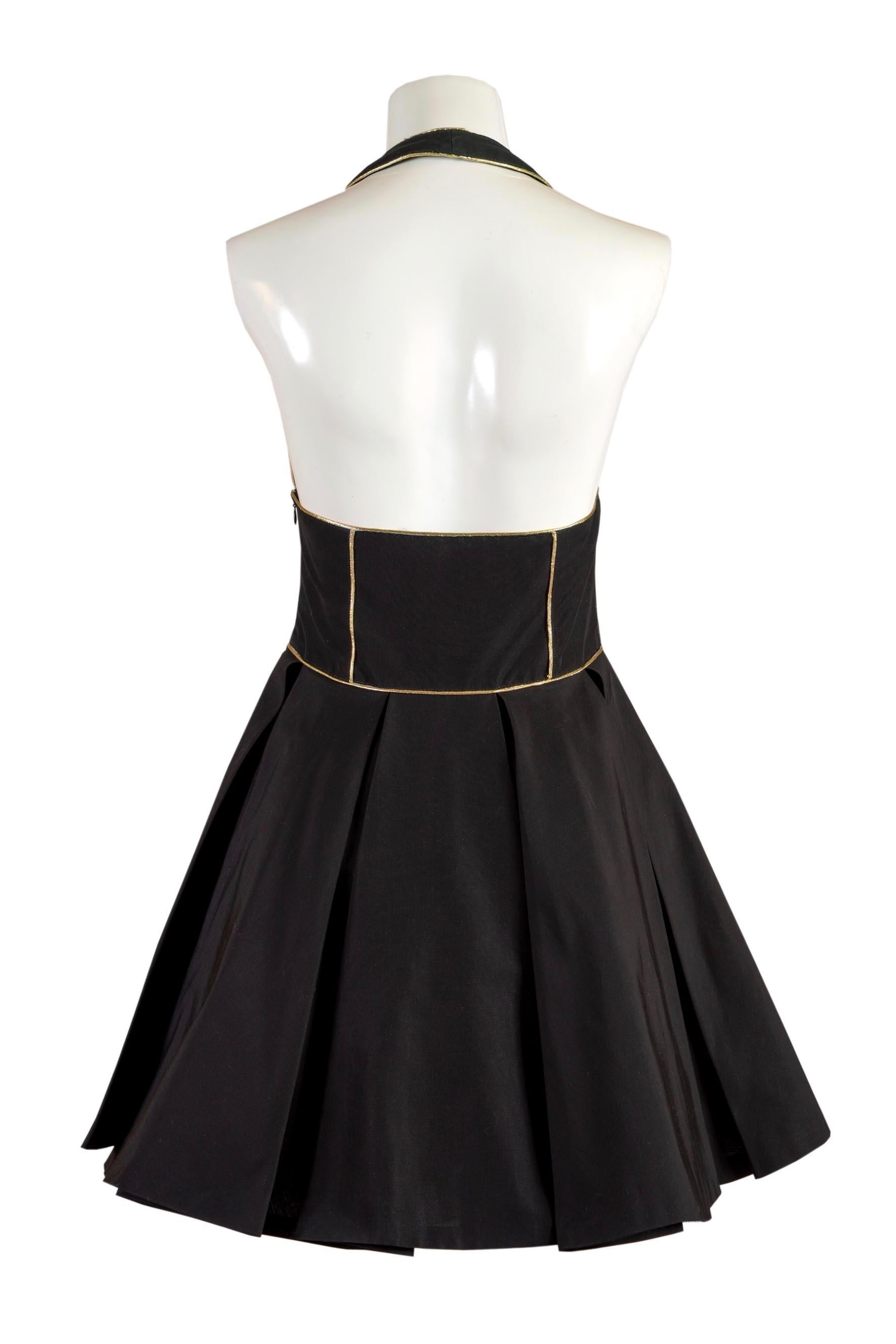 GIANNI VERSACE VERSUS Mini robe noire printemps/été 1993 taille 28/42 Excellent état - En vente à Rubiera, RE