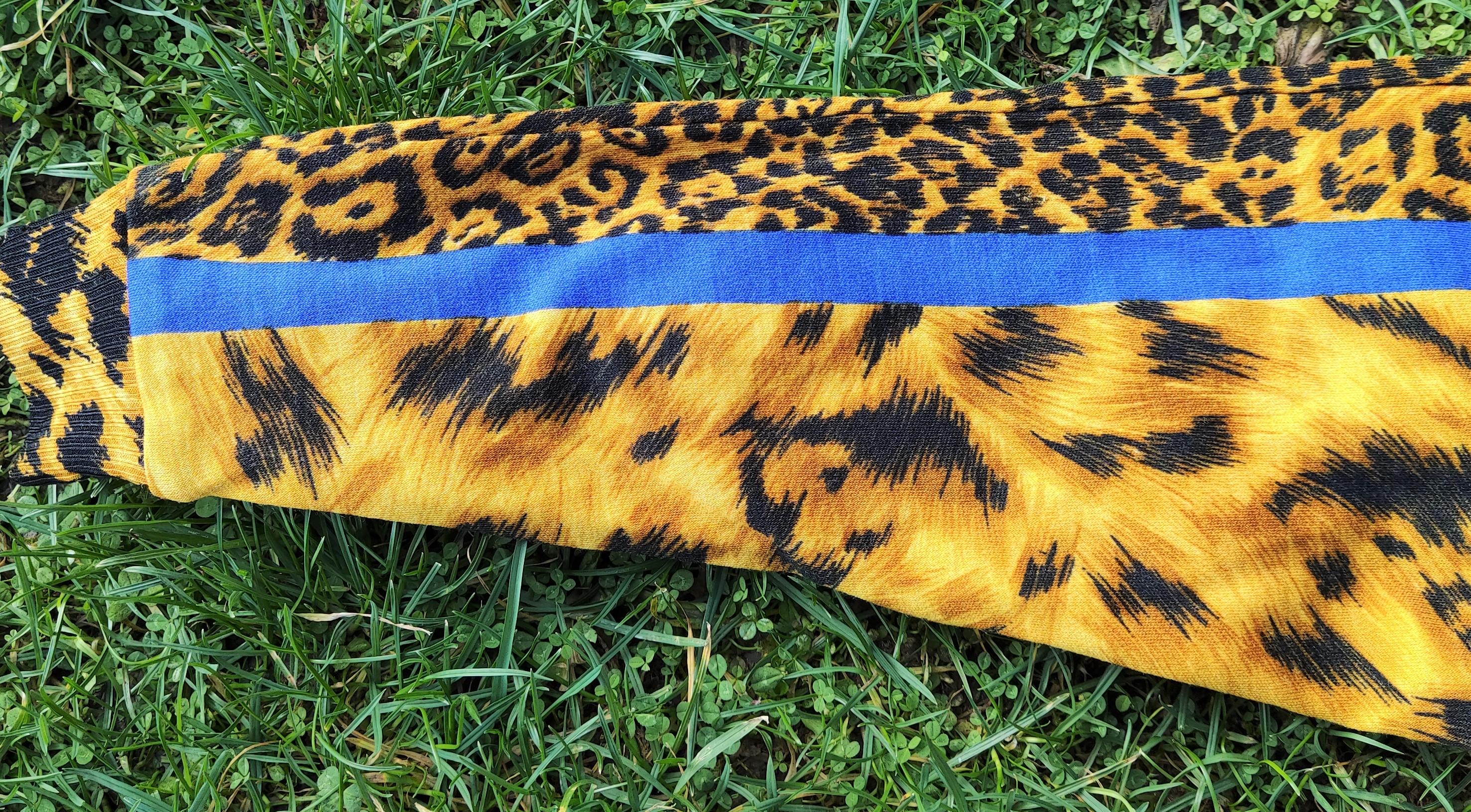 Gianni Versace Versus Swing Painting Fragonard Men Leopard T-shirt Top Sweater For Sale 7