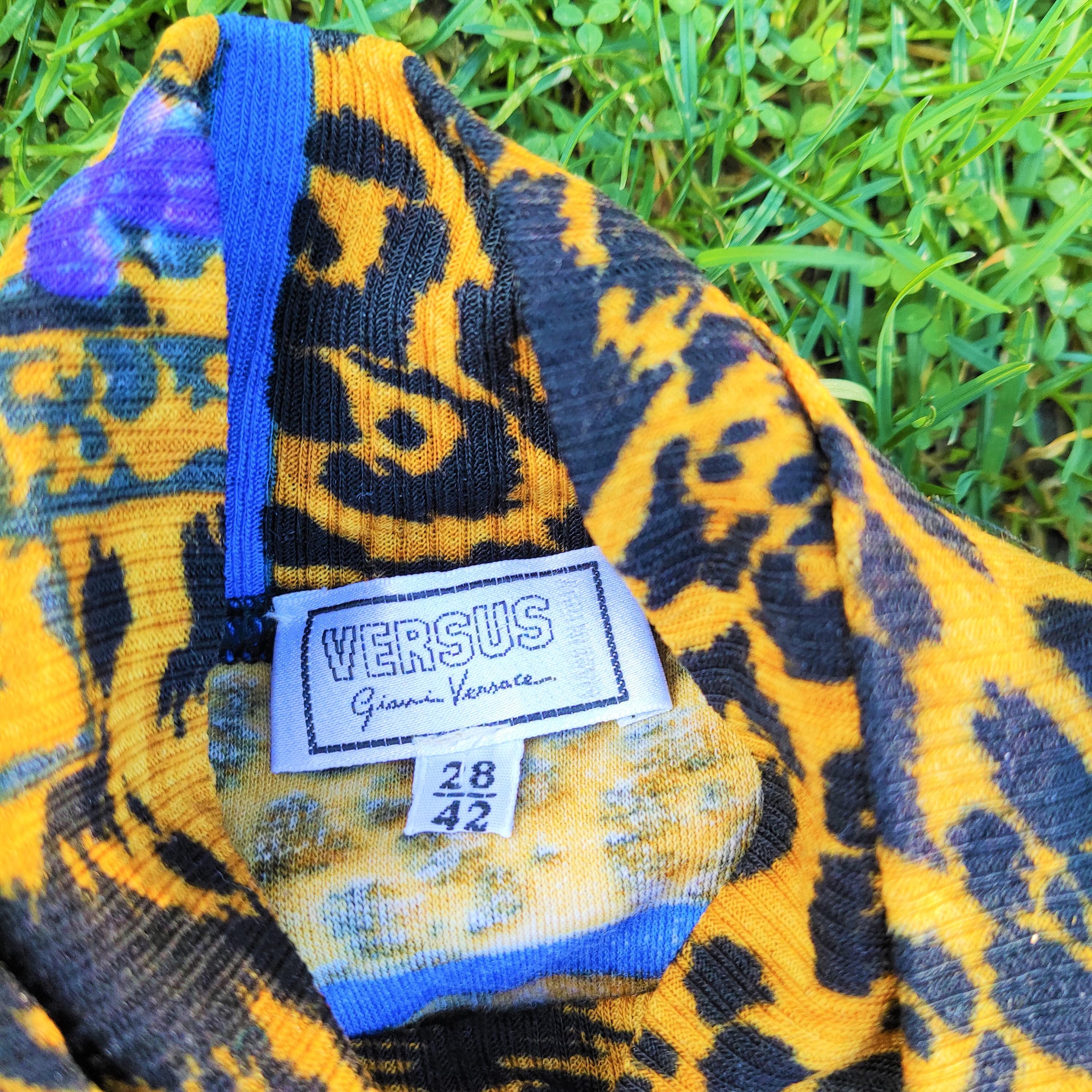 Gianni Versace Versus Swing Painting Fragonard Men Leopard T-shirt Top Sweater For Sale 3