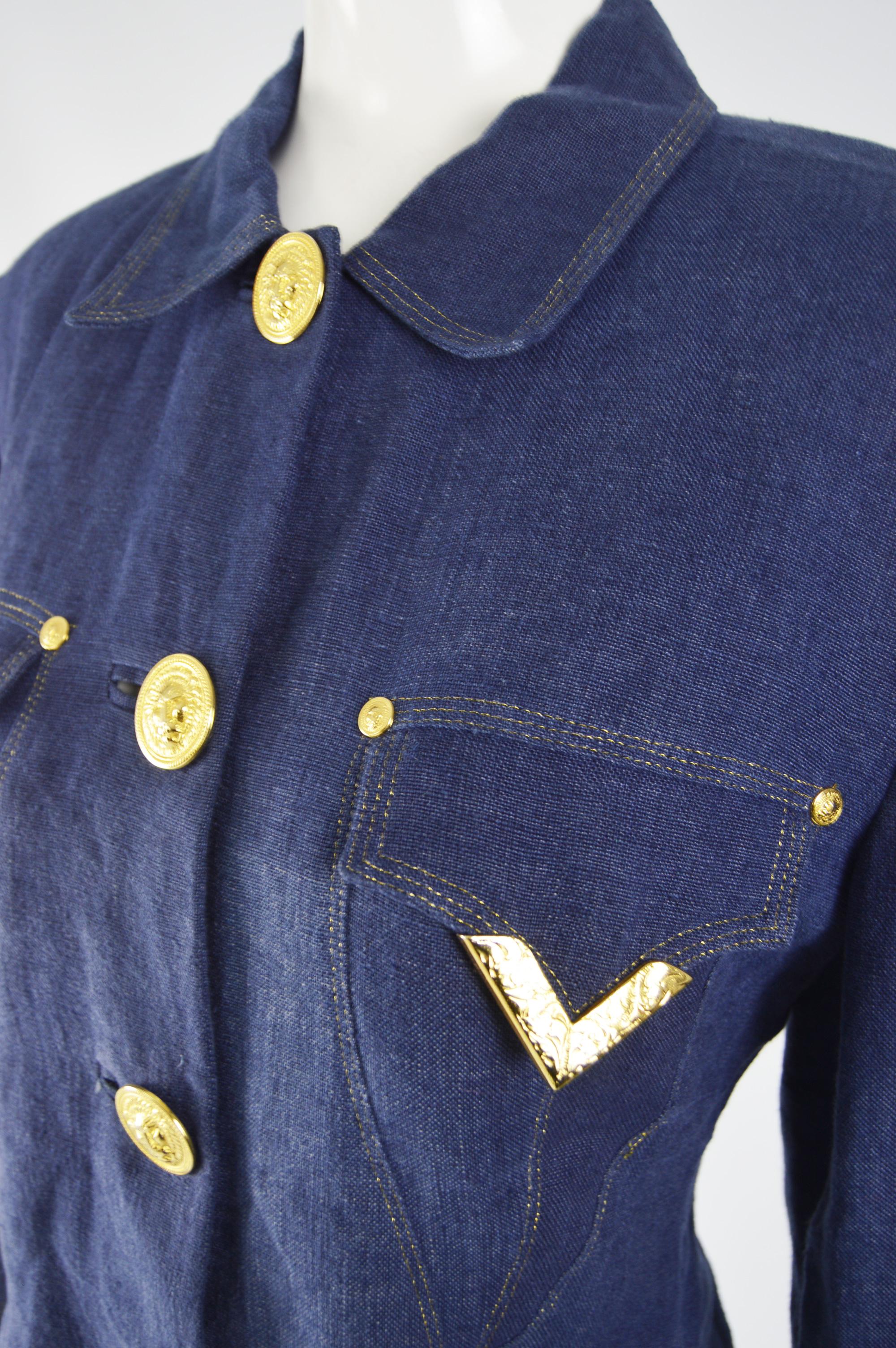 Women's Gianni Versace Versus Vintage Blue Linen Jacket For Sale
