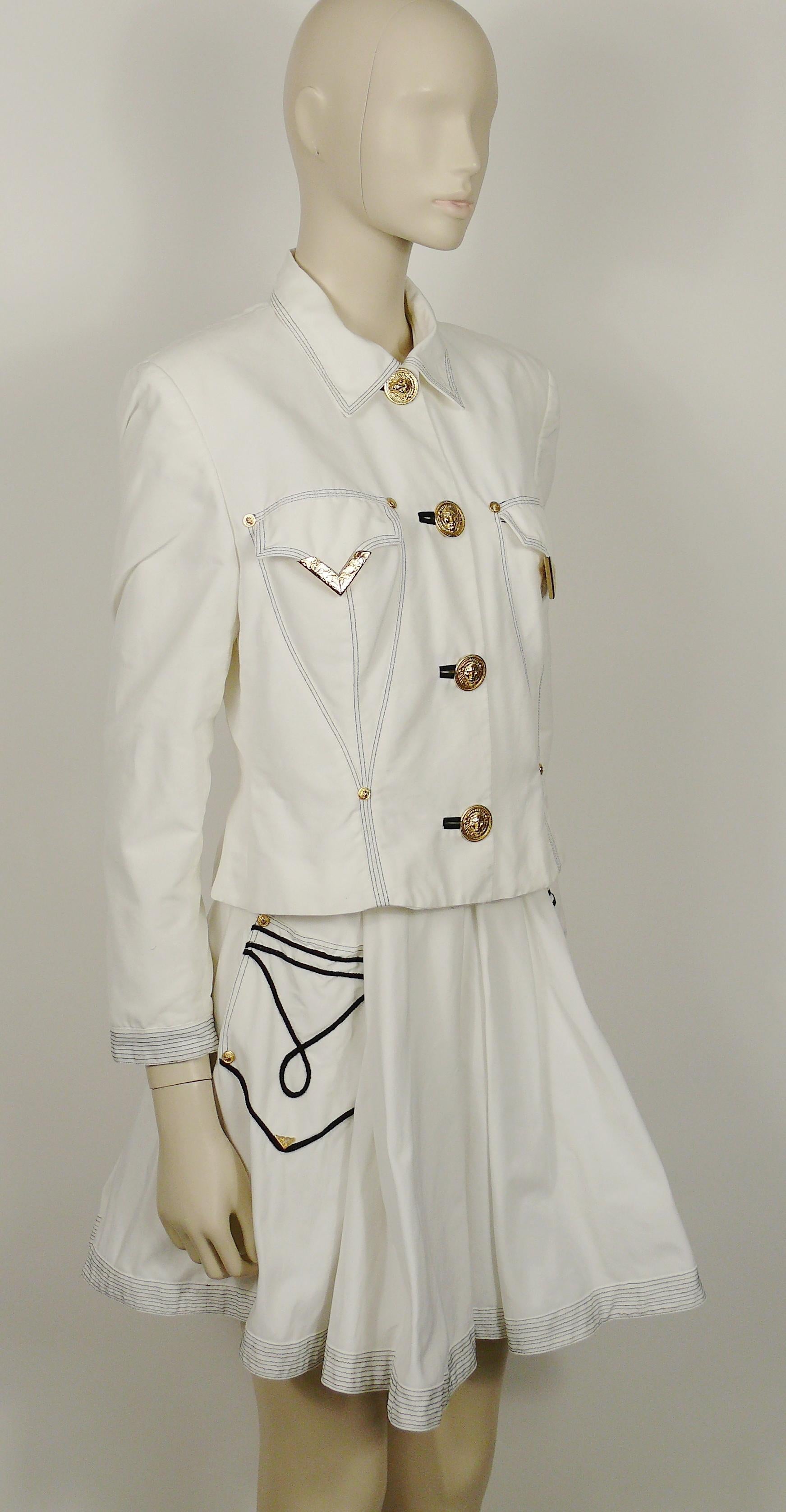 Gris Gianni Versace Versus - Ensemble veste et jupe blanche vintage avec détails occidentaux en vente