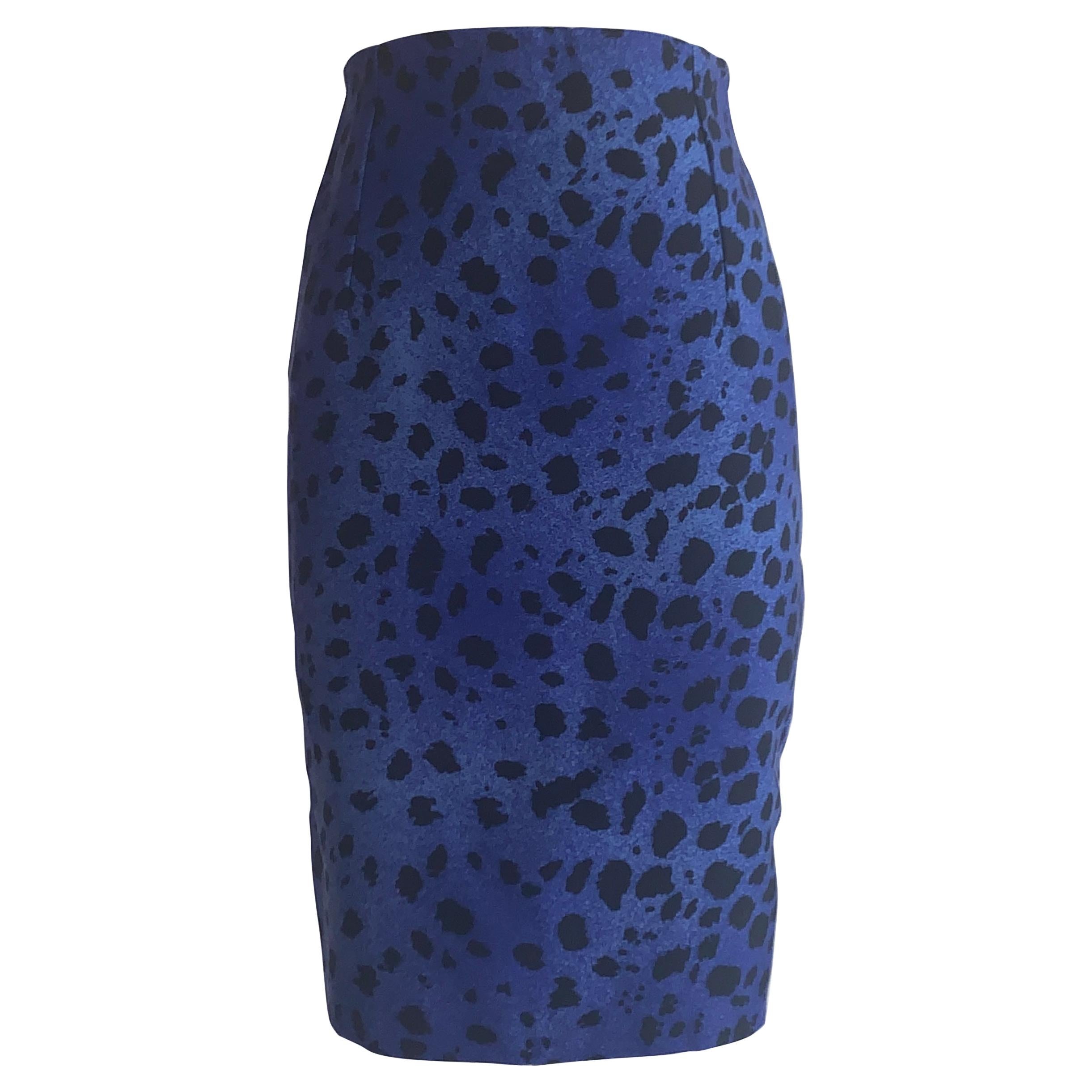 Gianni Versace Vintage 1990s Blue and Black Leopard Print Pencil Skirt For Sale
