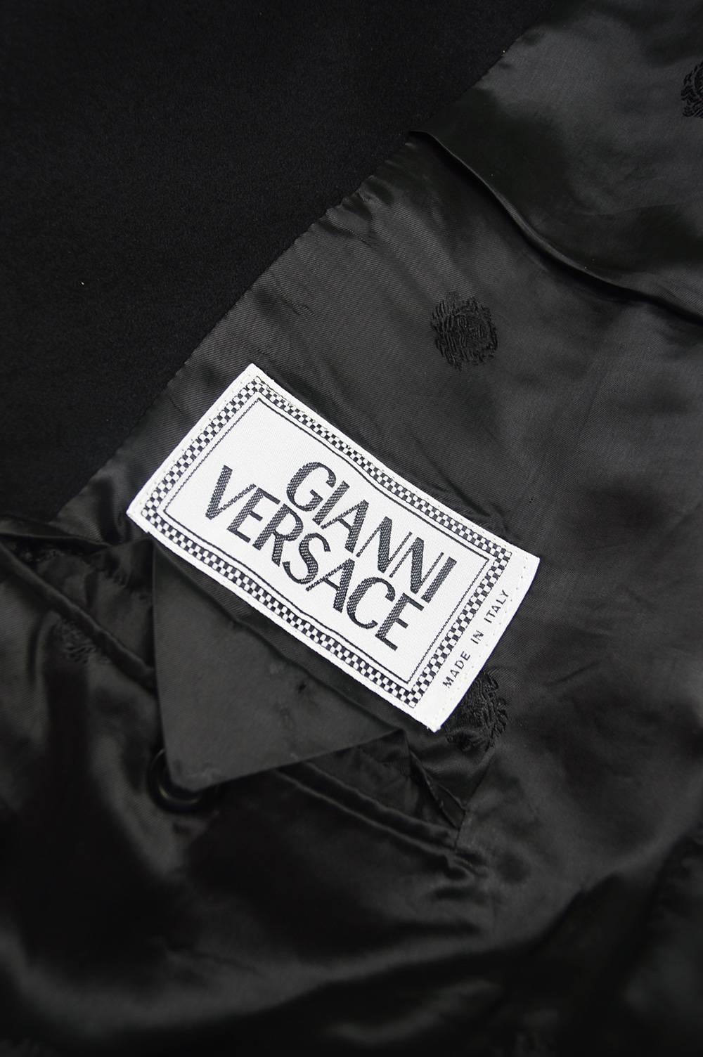 Gianni Versace Vintage Men's Black Wool Five Button Blazer Jacket, 1990s For Sale 5