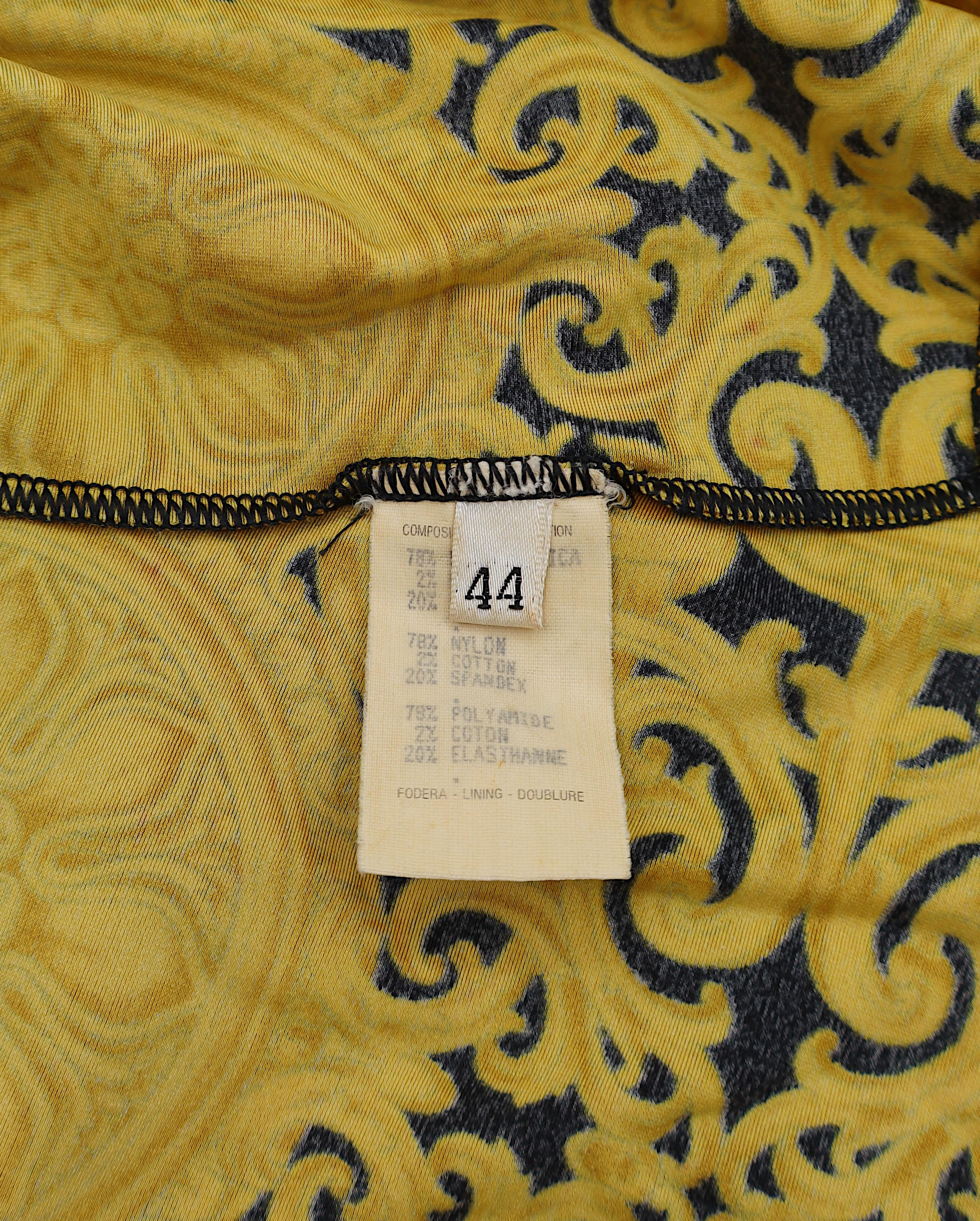 GIANNI VERSACE Vintage Barocco Seashell Print One-Piece Swimsuit For Sale 2