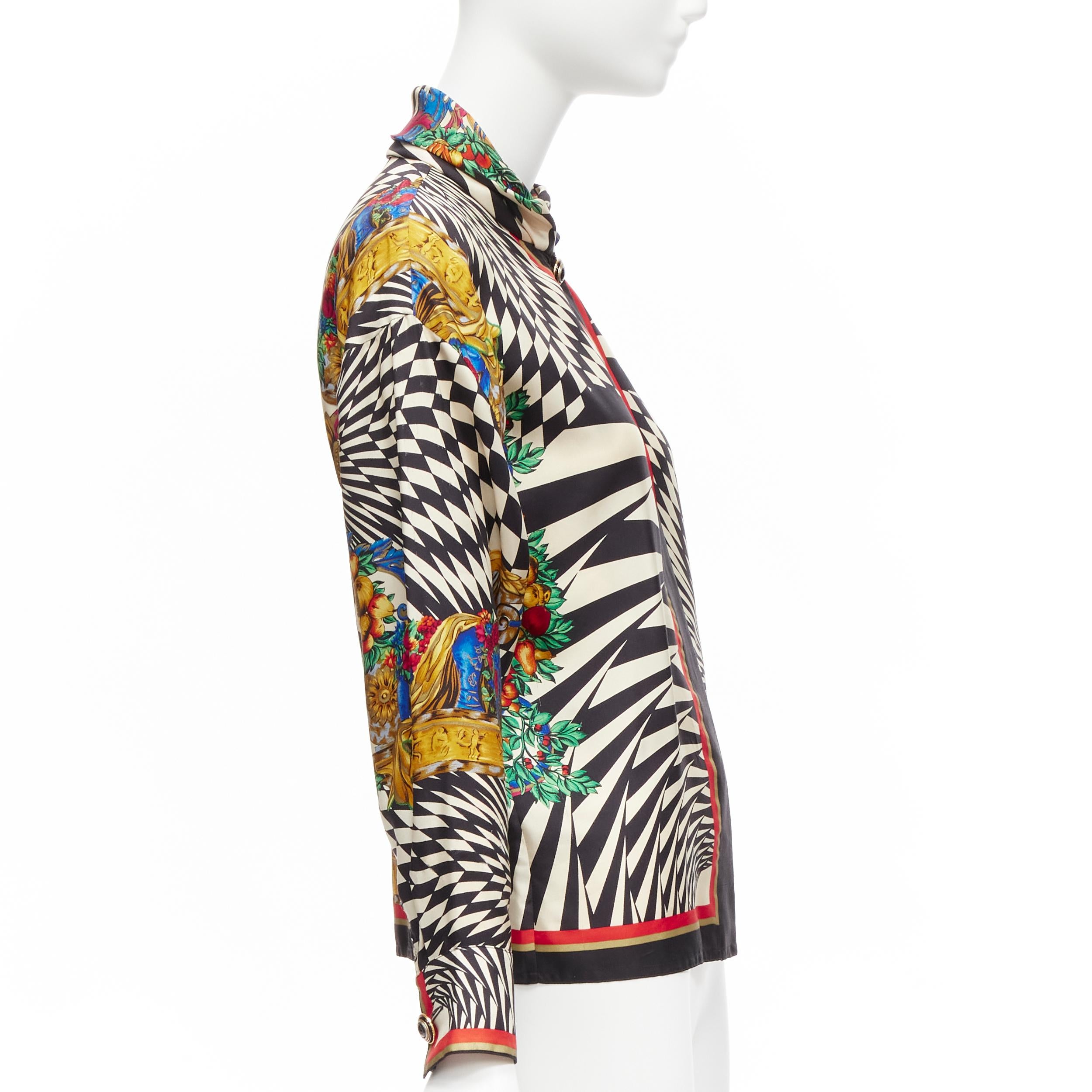 GIANNI VERSACE Vintage baroque royal optical graphic print collar shirt IT38 XS In Fair Condition For Sale In Hong Kong, NT