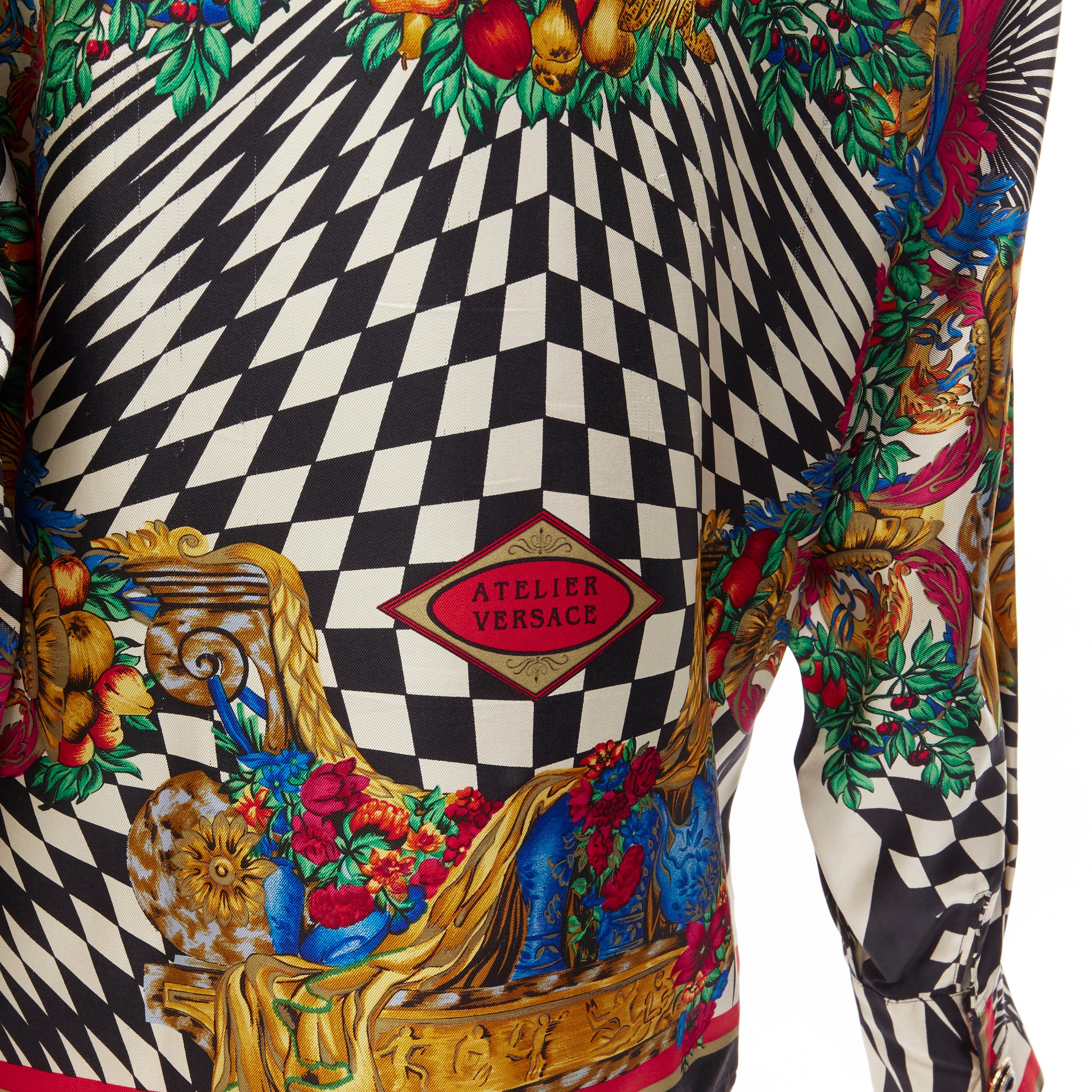 GIANNI VERSACE Vintage baroque royal optical graphic print collar shirt IT38 XS For Sale 3