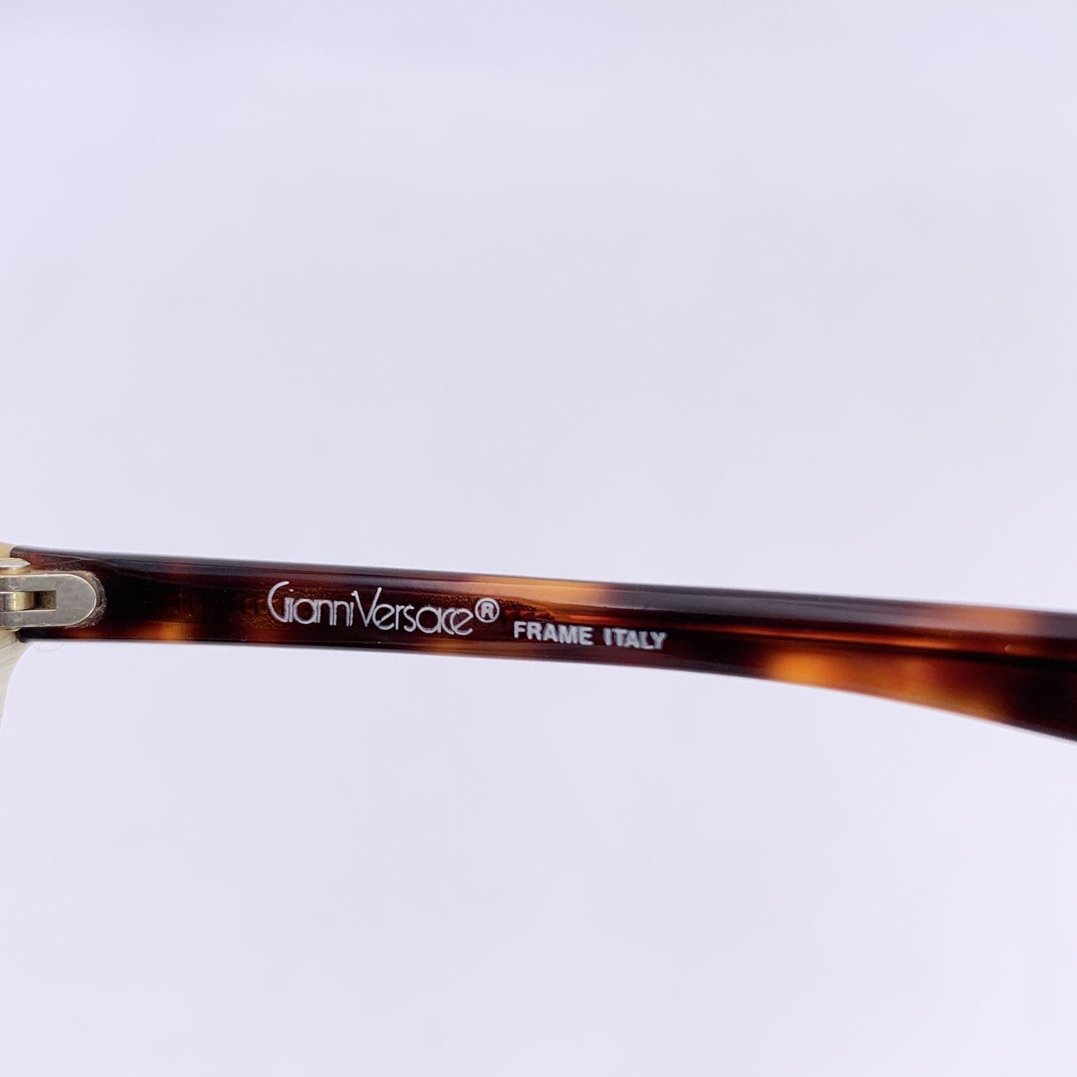 Gianni Versace Vintage Beige Brown Sunglasses 445 56/16 140mm In Excellent Condition For Sale In Rome, Rome