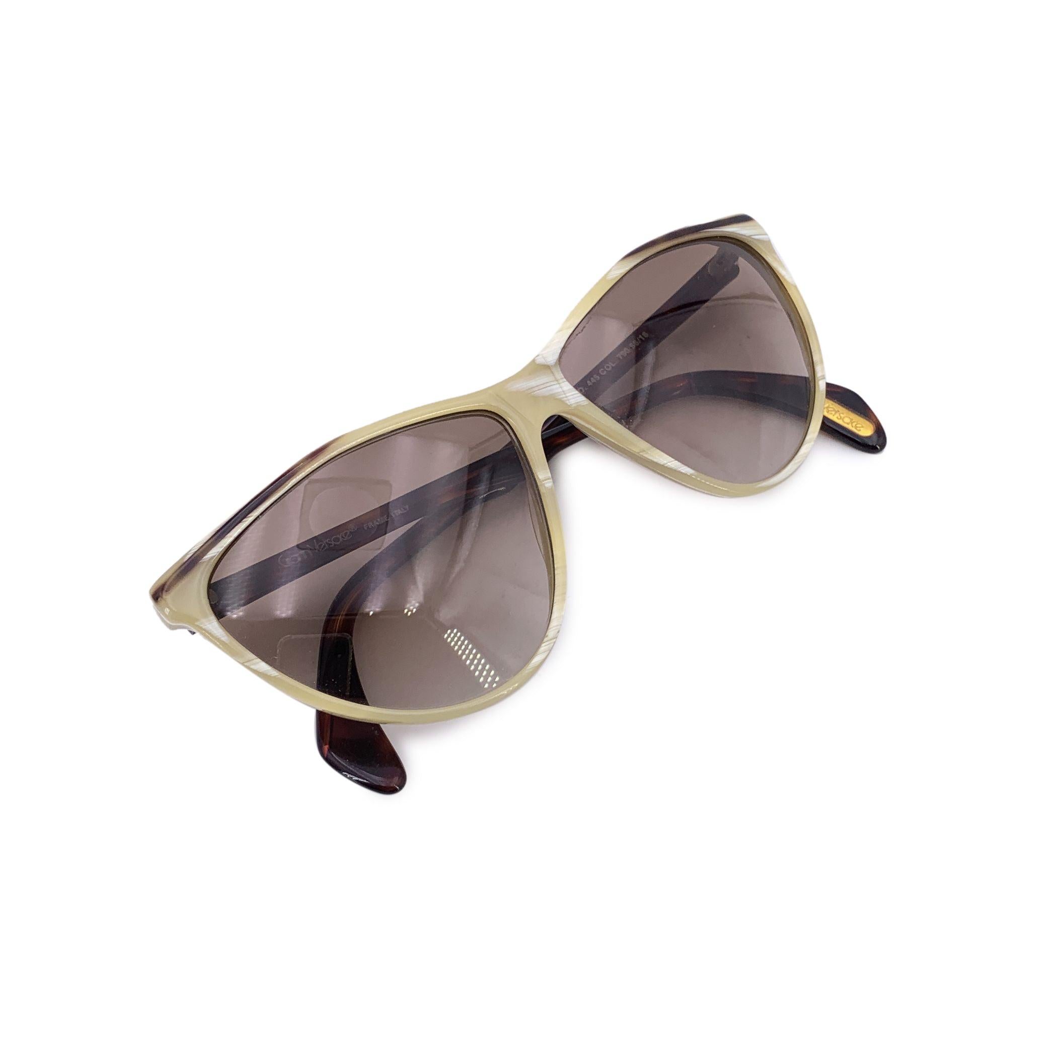 Gianni Versace Vintage Beige Brown Sunglasses 445 56/16 140mm For Sale 2
