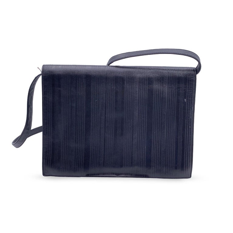 Gianni Versace Vintage Black Ribbed Leather Convertible  display picture 1