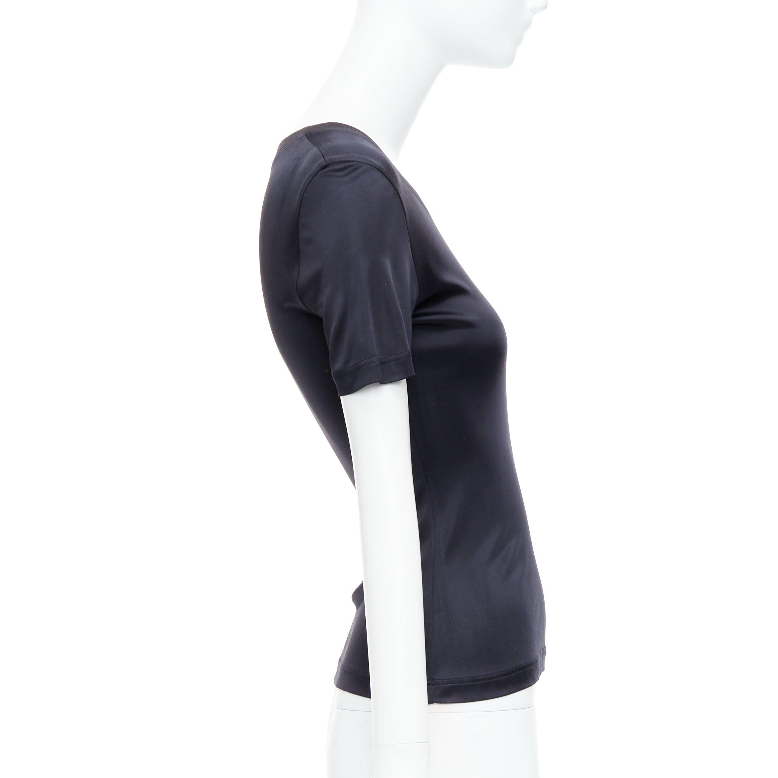 GIANNI VERSACE Vintage noir col rond top à manches courtes IT38 XS Bon état - En vente à Hong Kong, NT