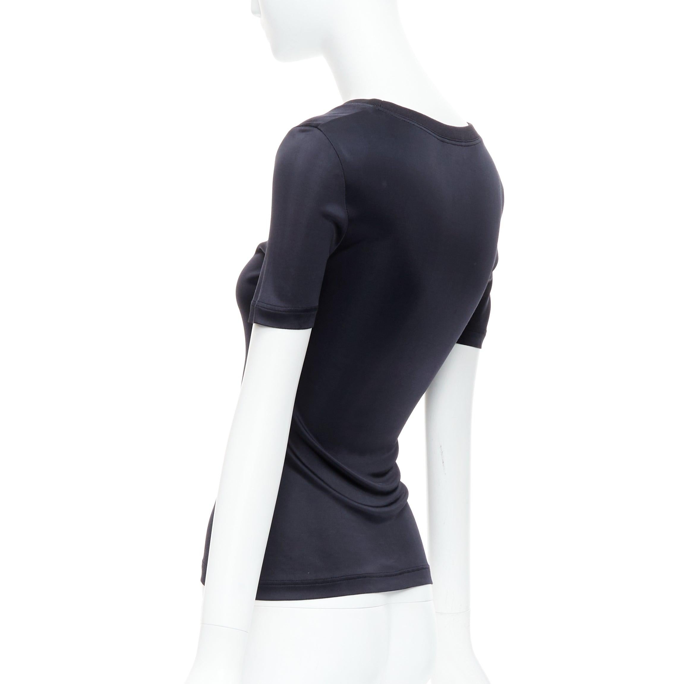 GIANNI VERSACE Vintage noir col rond top à manches courtes IT38 XS en vente 1