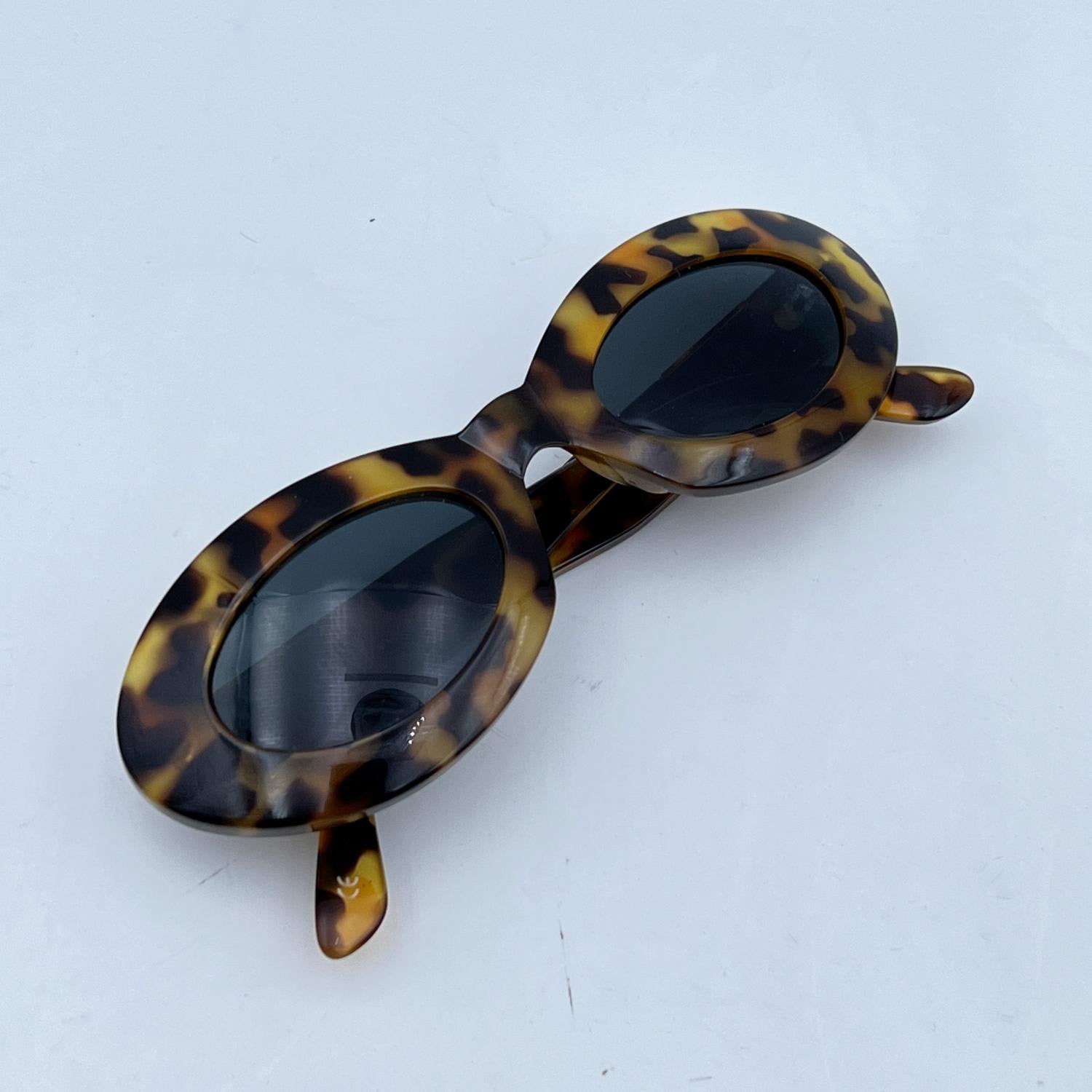 Gianni Versace Vintage Brown Medusa Sunglasses Mod. 415/C Col. 279 1
