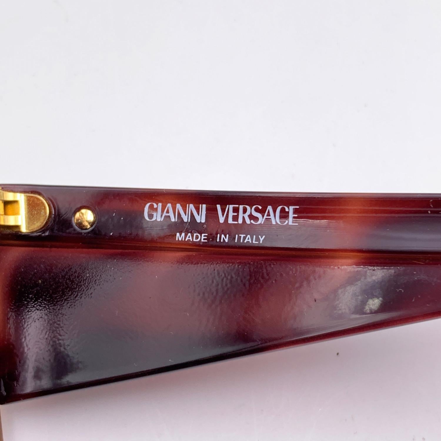 Occhiali da sole Gianni Versace Vintage Brown Mint Shield Mod T76 Col. 900 In condizioni ottime a Rome, Rome