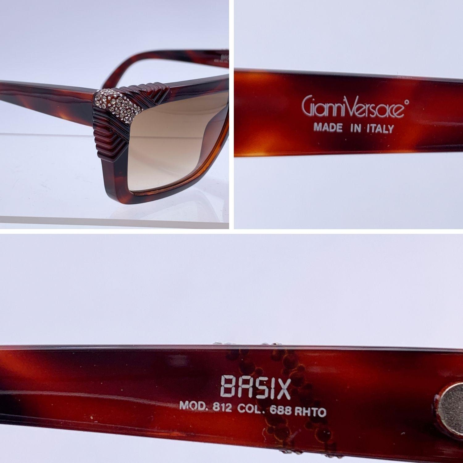 Gianni Versace Vintage Brown Sunglasses Mod. Basix 812 Col.688 For Sale 1