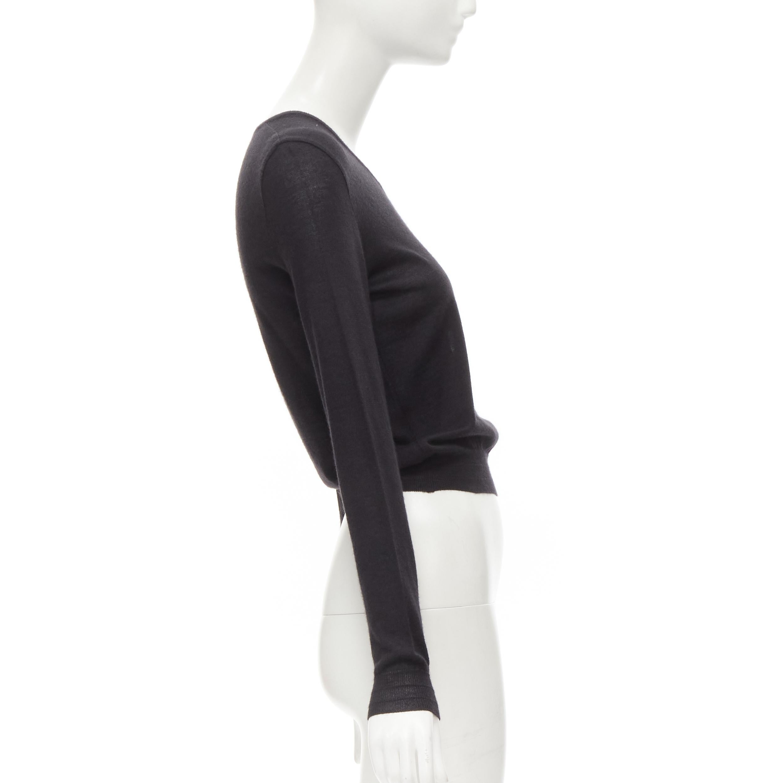 GIANNI VERSACE Vintage cashmere silk wool blend V-neck cropped sewater IT40 S In Excellent Condition For Sale In Hong Kong, NT