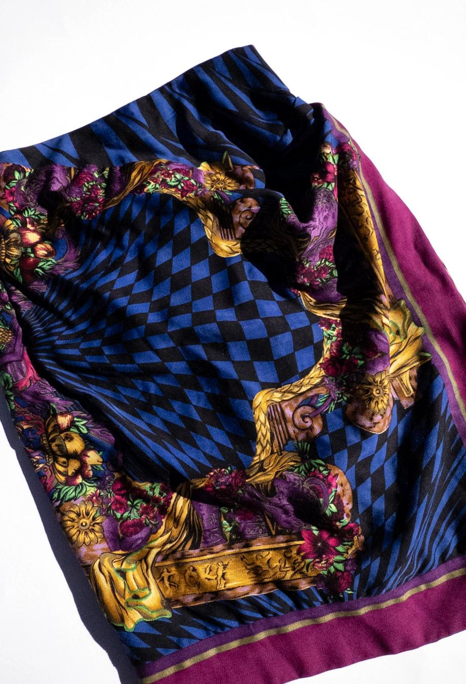 Women's or Men's Gianni Versace Vintage F/W 1991 Op Art Atelier Skirt Suit Set Sz IT38 For Sale