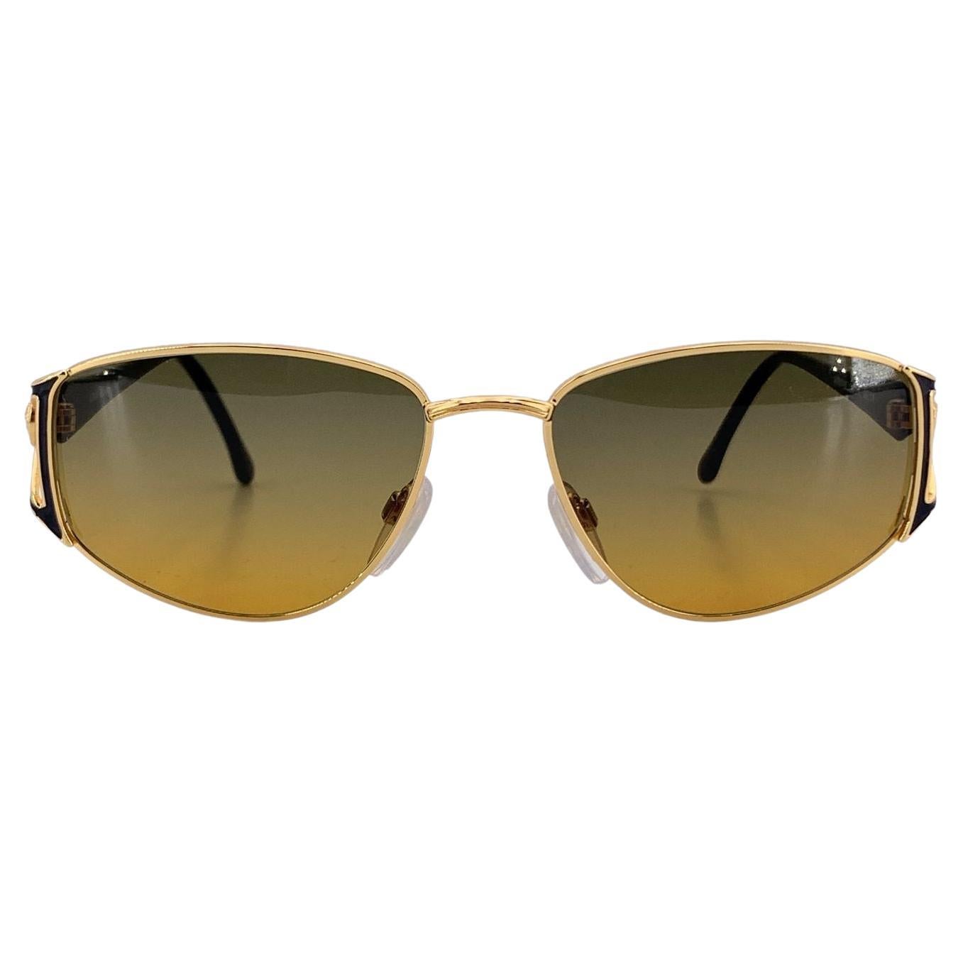 Gianni Versace Vintage Gold Brown Unisex Sunglasses V49 56/16 in vendita
