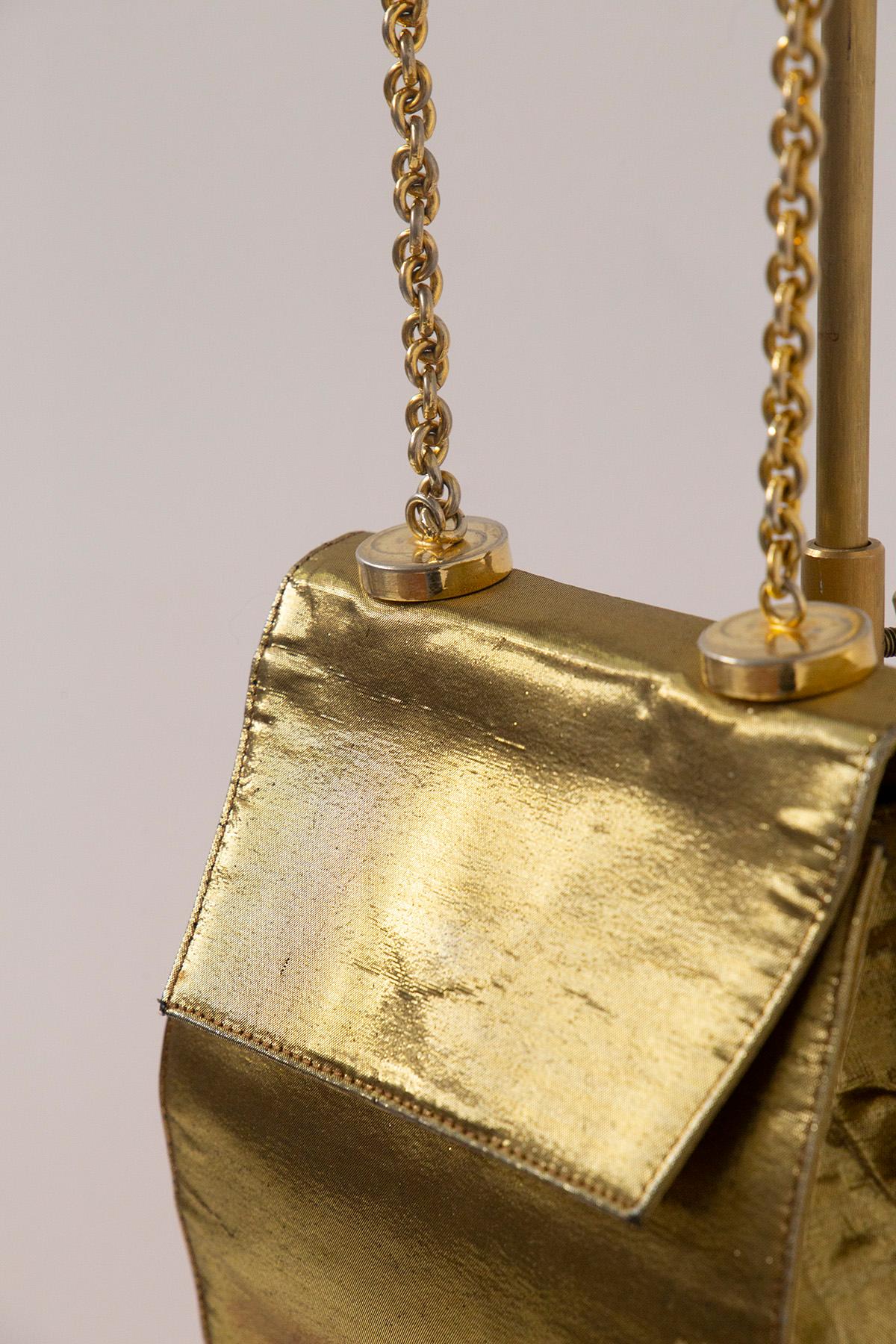 Gianni Versace, sac à bandoulière vintage de couleur or pour le soir Unisexe en vente
