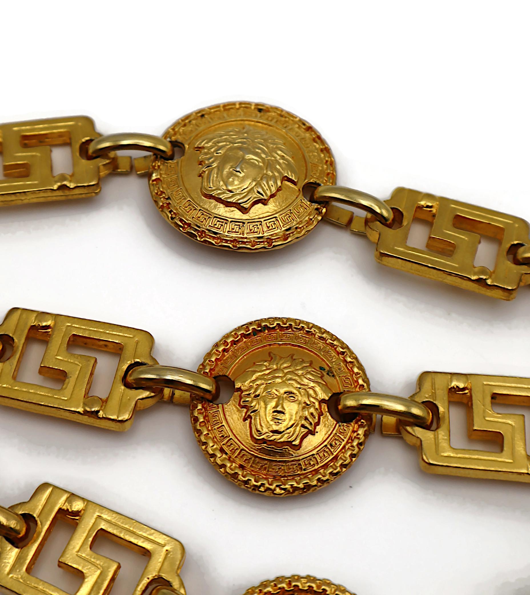 Gianni Versace - Collier ras du cou en or à quatre brins en forme de Méduse, 1992 en vente 11