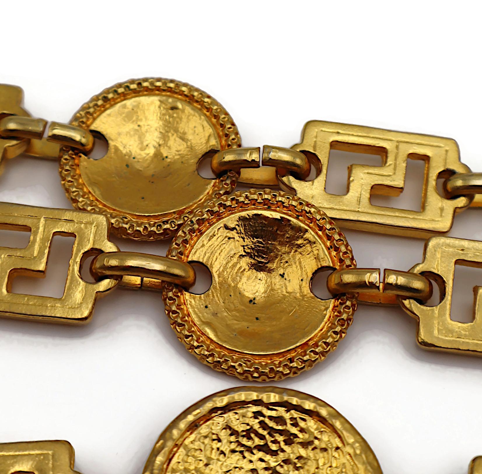 Gianni Versace - Collier ras du cou en or à quatre brins en forme de Méduse, 1992 en vente 13