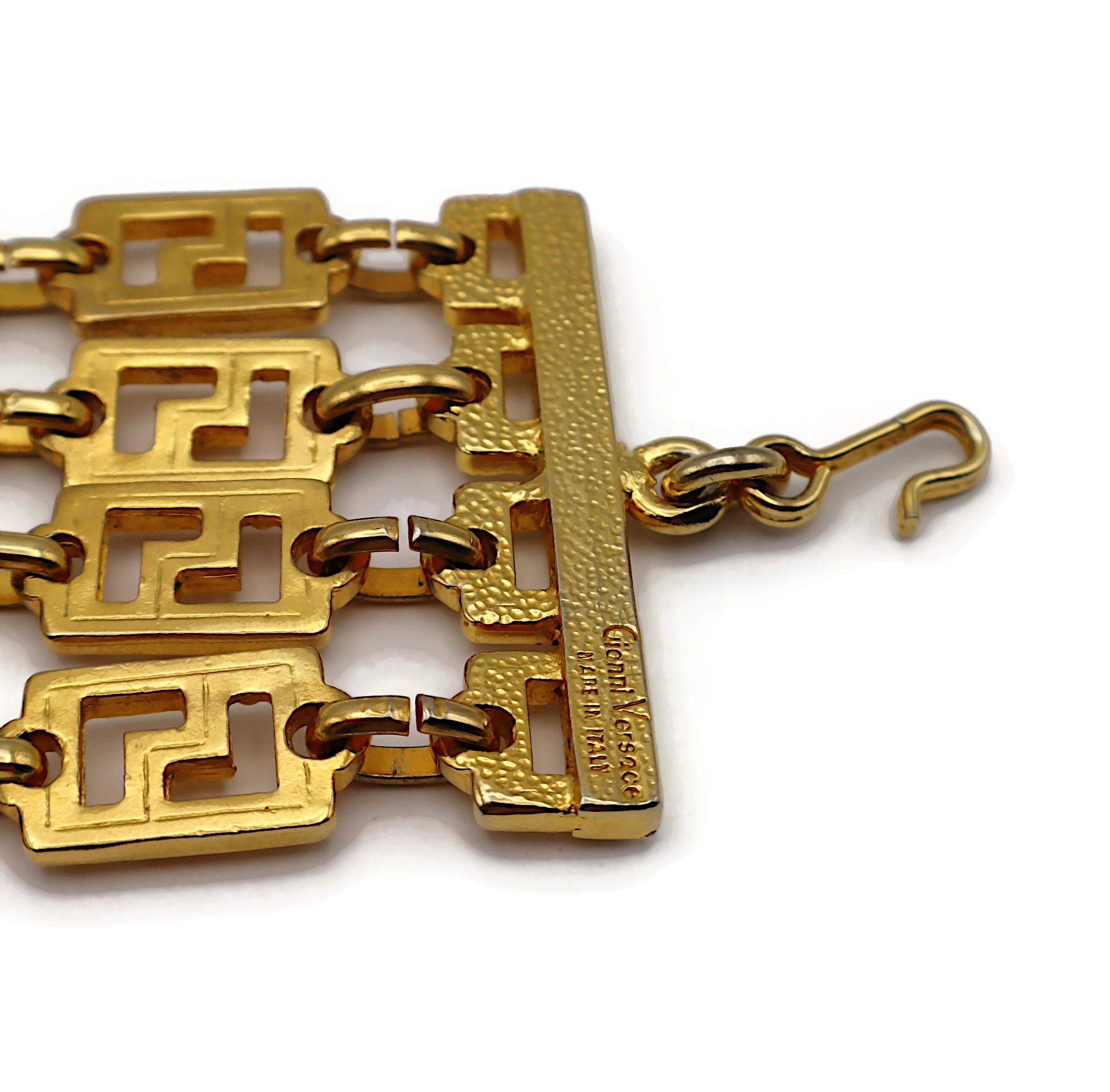 Gianni Versace - Collier ras du cou en or à quatre brins en forme de Méduse, 1992 en vente 15