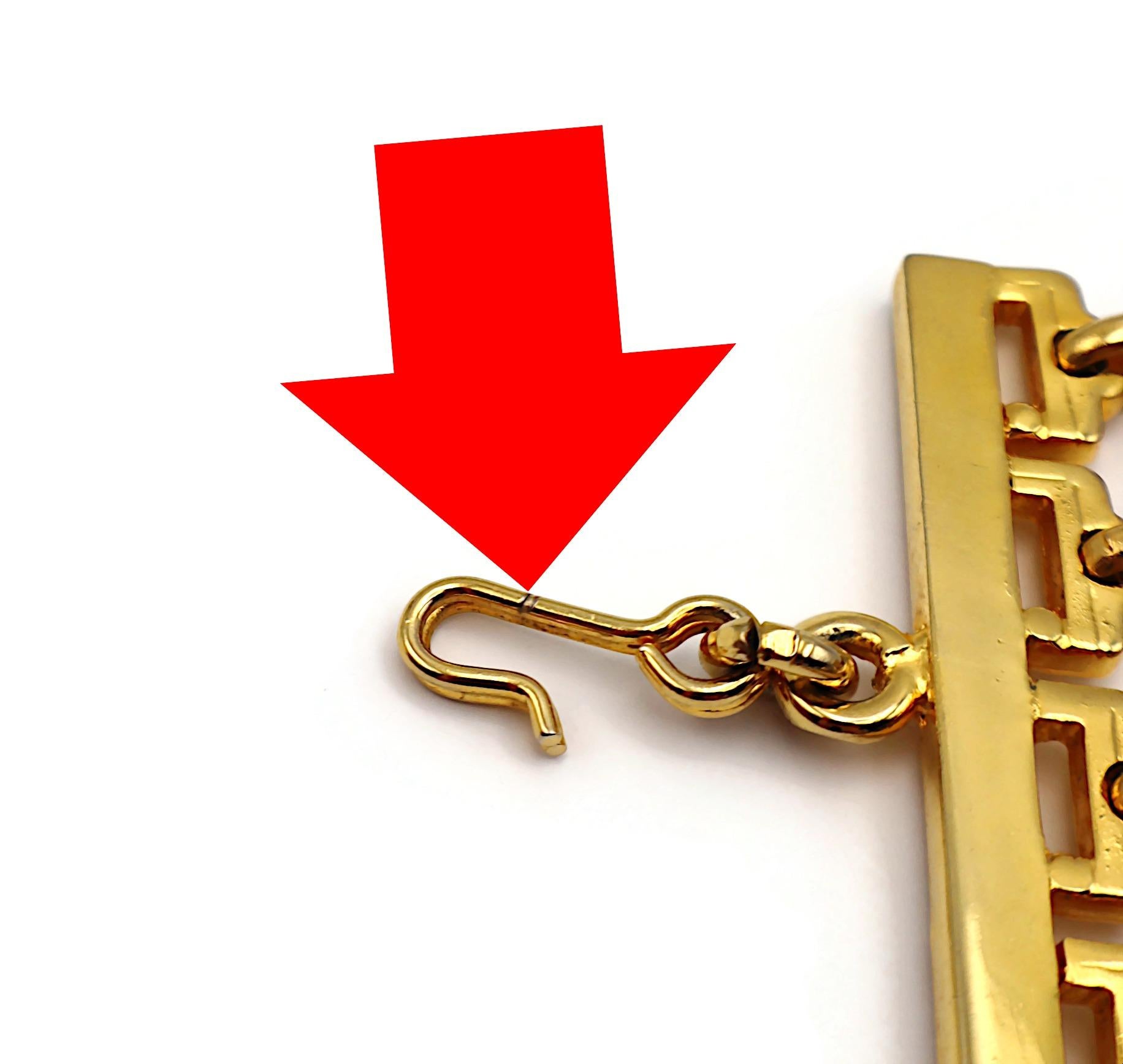 Gianni Versace - Collier ras du cou en or à quatre brins en forme de Méduse, 1992 en vente 16