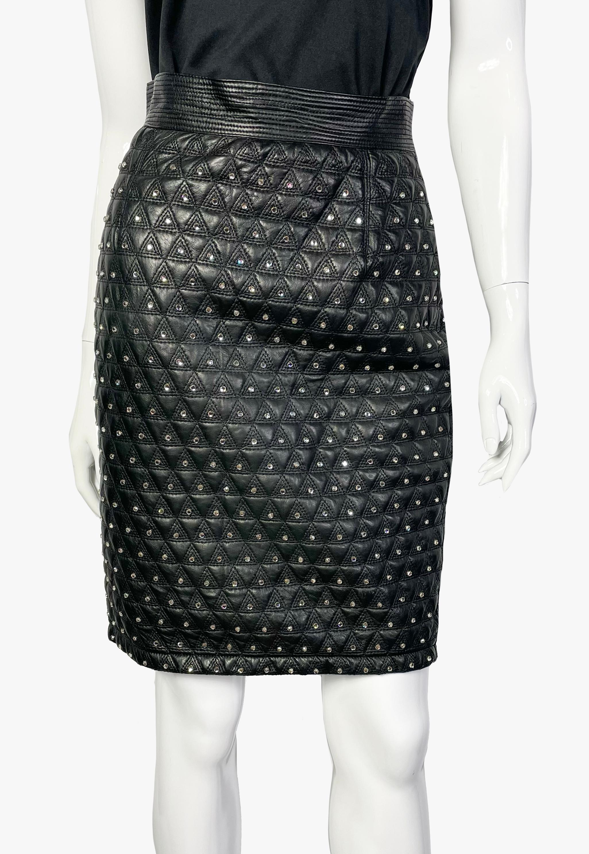 Black Gianni Versace vintage leather skirt, 1990s For Sale