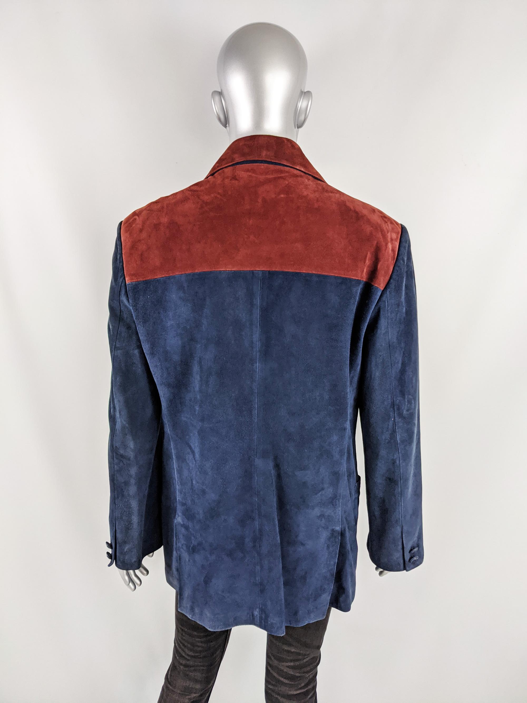 Gianni Versace Vintage Mens Red & Blue Suede Color Block Coat Jacket, A/W 1997 In Good Condition For Sale In Doncaster, South Yorkshire
